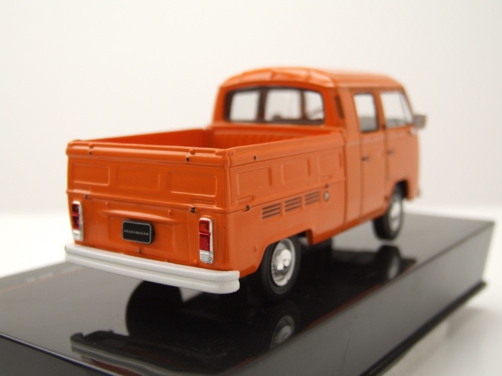 ixo Models Modellauto VW T2 DoKa Pritsche 1972 orange, Maßstab 1:43