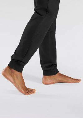 Bench. Loungewear Sweathose mit Bündchen am Beinabschluss
