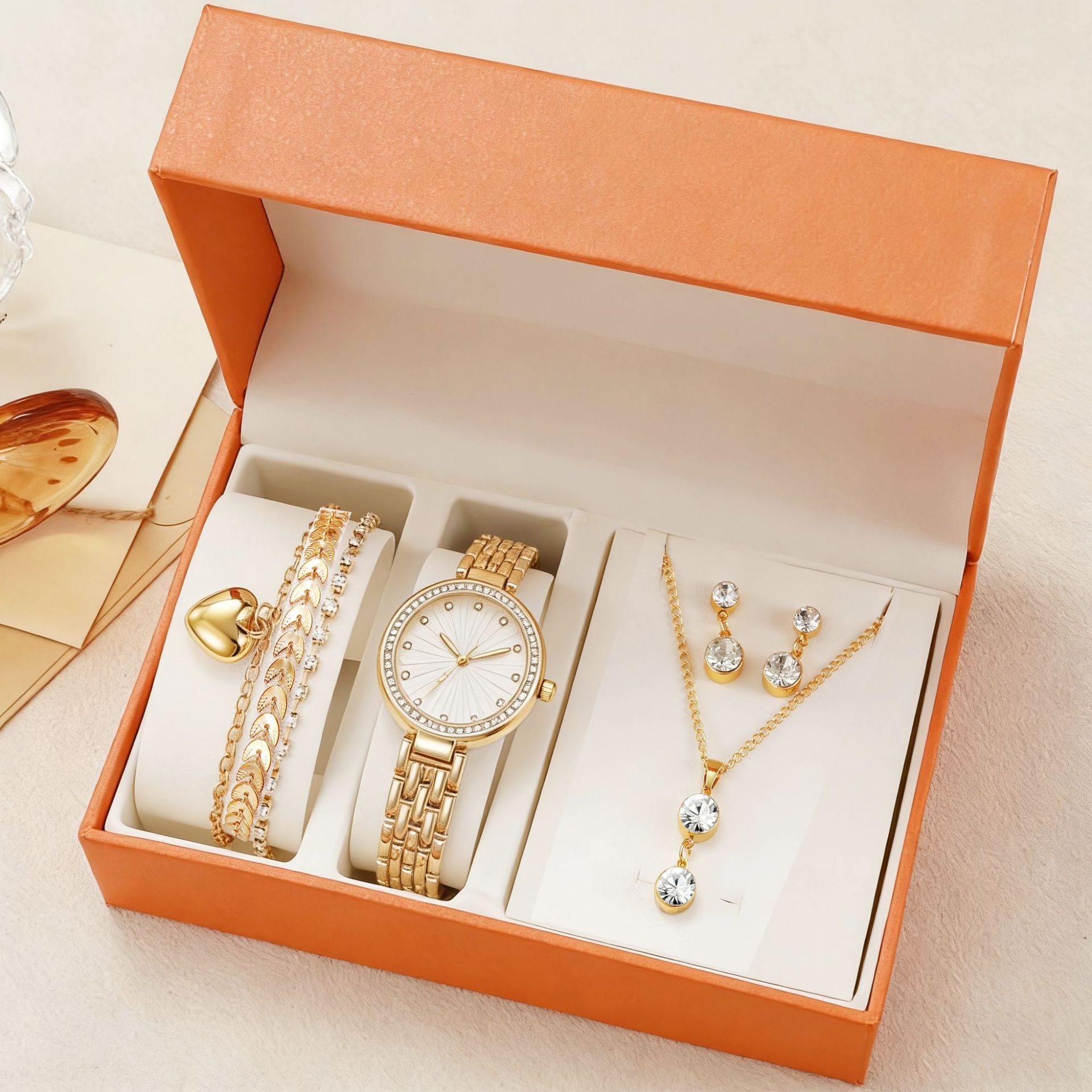 Luckice Quarzuhr Geschenk Damen Armbanduhr Armband Halskette Ring Ohrring Schmuck Set, (Elegant Analog Quarz Uhr mit Digital Zifferblatt und Elastisch Legierung Armband .Frauen Mädchen Strass Quarzuhr für Weihnachten Bracelet Jewelry Set.Damengeschenke, Weihnachten, Valentinstag, Hochzeitstag, Muttertag,Lehrertag, 5-tlg., Geburtstage usw Es kann als Schmuckdisplay,Brautschmuckzubehör), Kunstfotos usw.verwendet werden.Hochwertige Geschenkbox