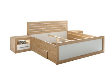 möbelando Bett Frieda, Modernes Bett aus Spanplatte in Artisan Eiche Nachbildung, Absetzungen in Weiß, Rahmen aus MDF mit 2 Schubkästen, inkl. 2 Nachtkommoden. Breite 307 cm, Höhe 94 cm, Tiefe 206 cm