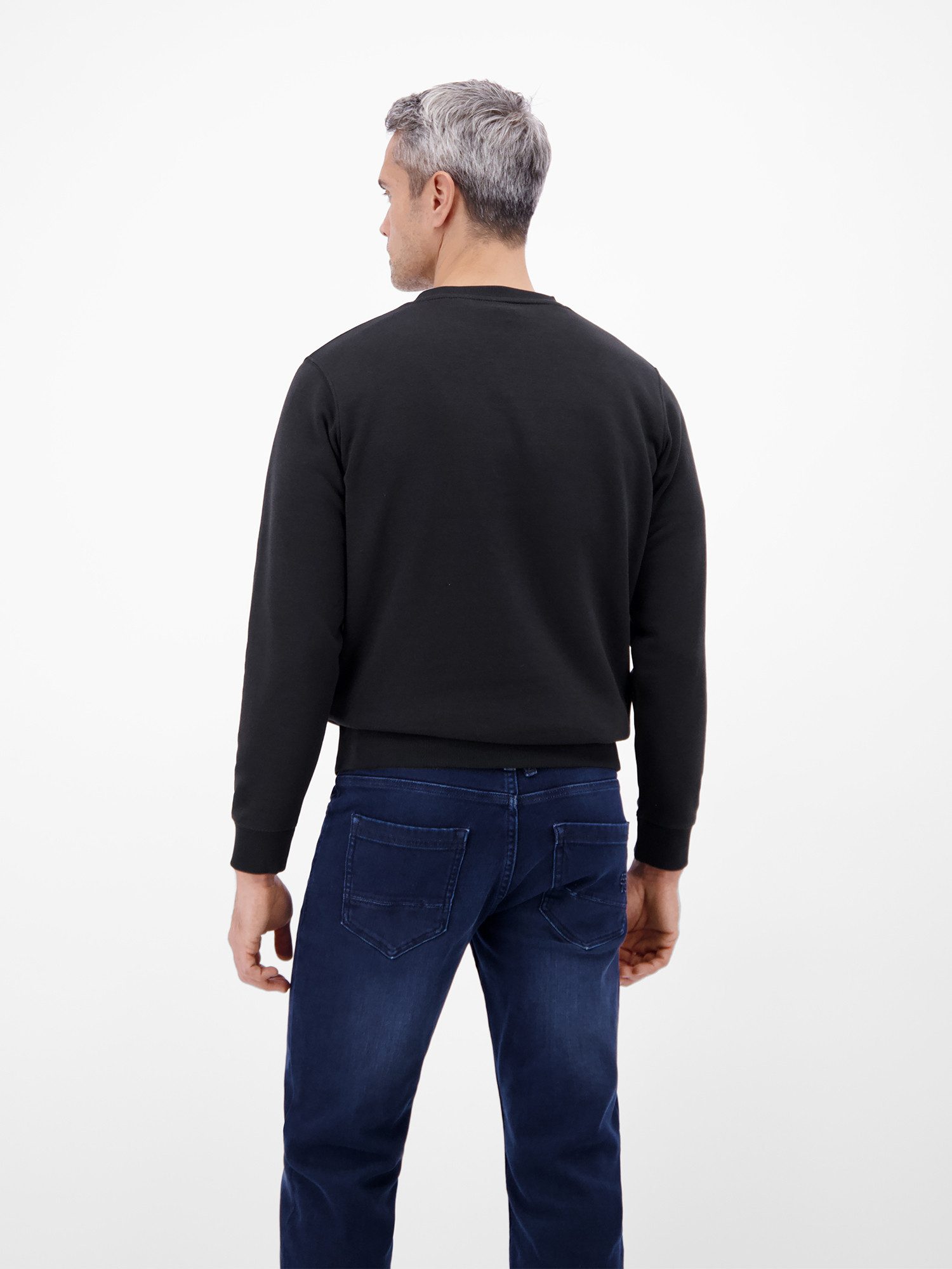 LERROS Sweatshirt Urbaner Sweatshirtstyle, weiche Haptik Unifarbenes Herren‑Sweatshirt, hoher Tragekomfort, REGULAR FIT