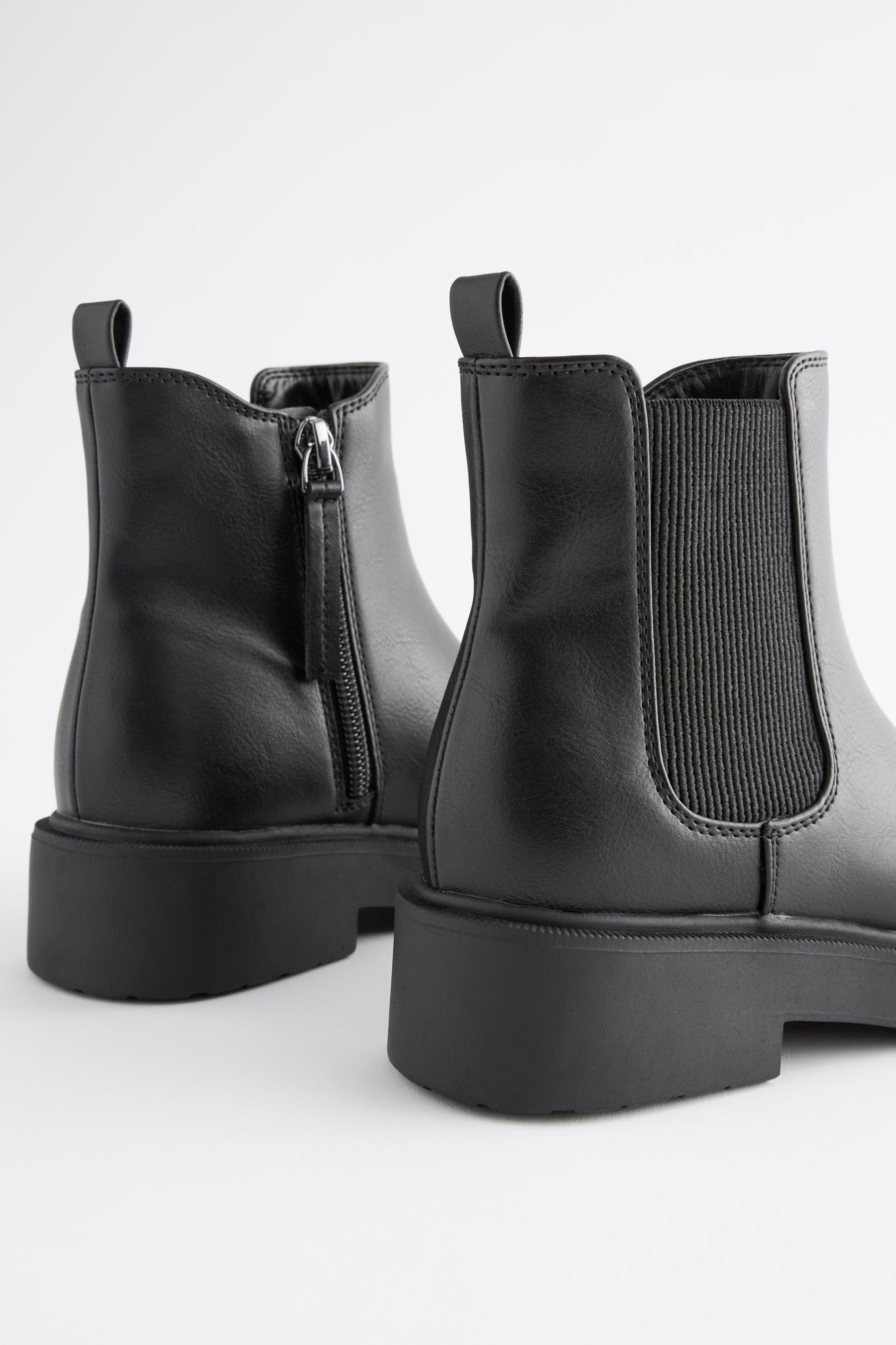 Next Markante Chelsea-Stiefeletten, weite Passform Chelseaboots (1-tlg)