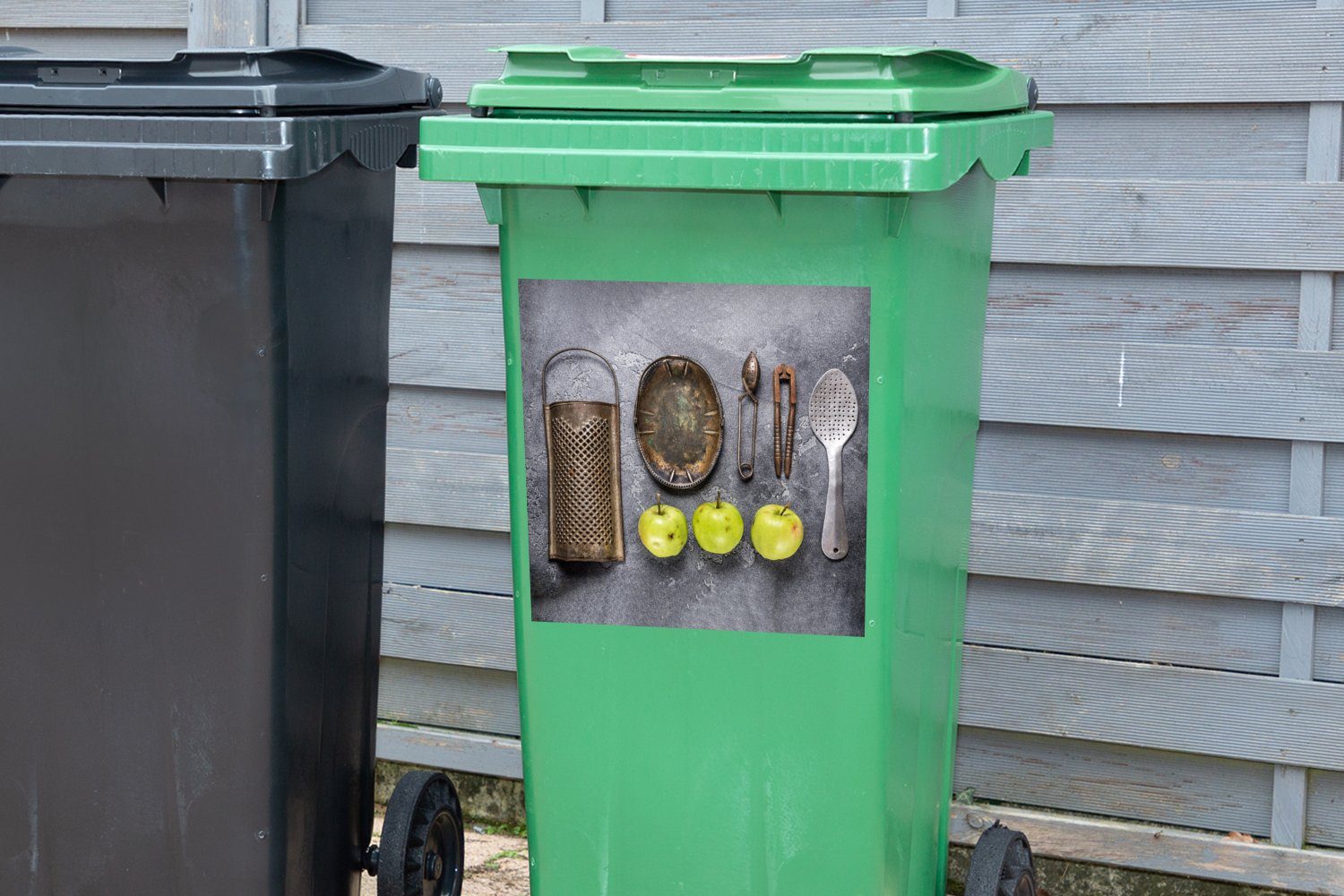 Abfalbehälter - Wandsticker (1 Apfel Küchengeräte Sticker, MuchoWow Mülltonne, Mülleimer-aufkleber, Küchenutensilien St), Container, -