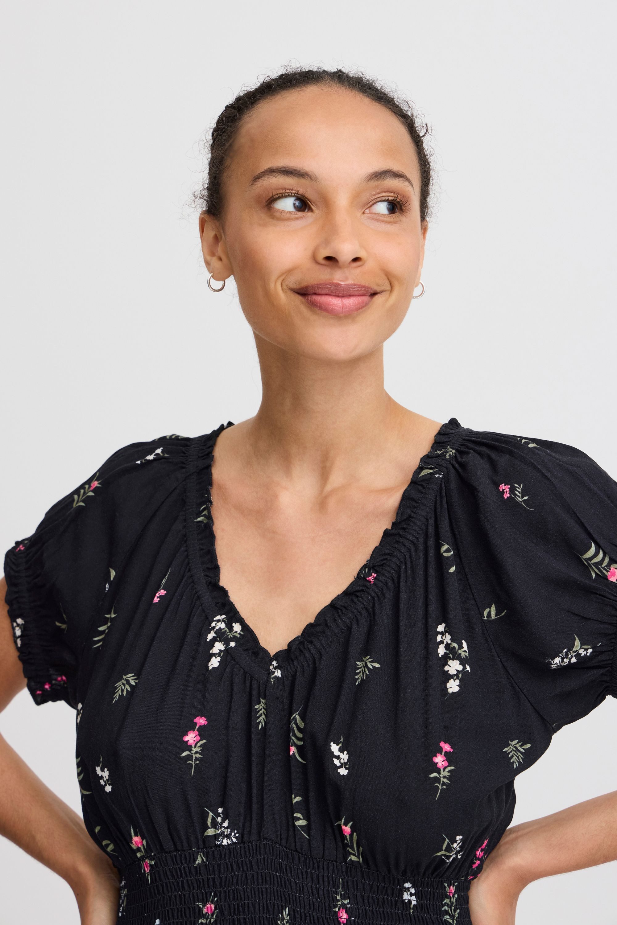 b.young Blusenkleid Kleid BYIROSE