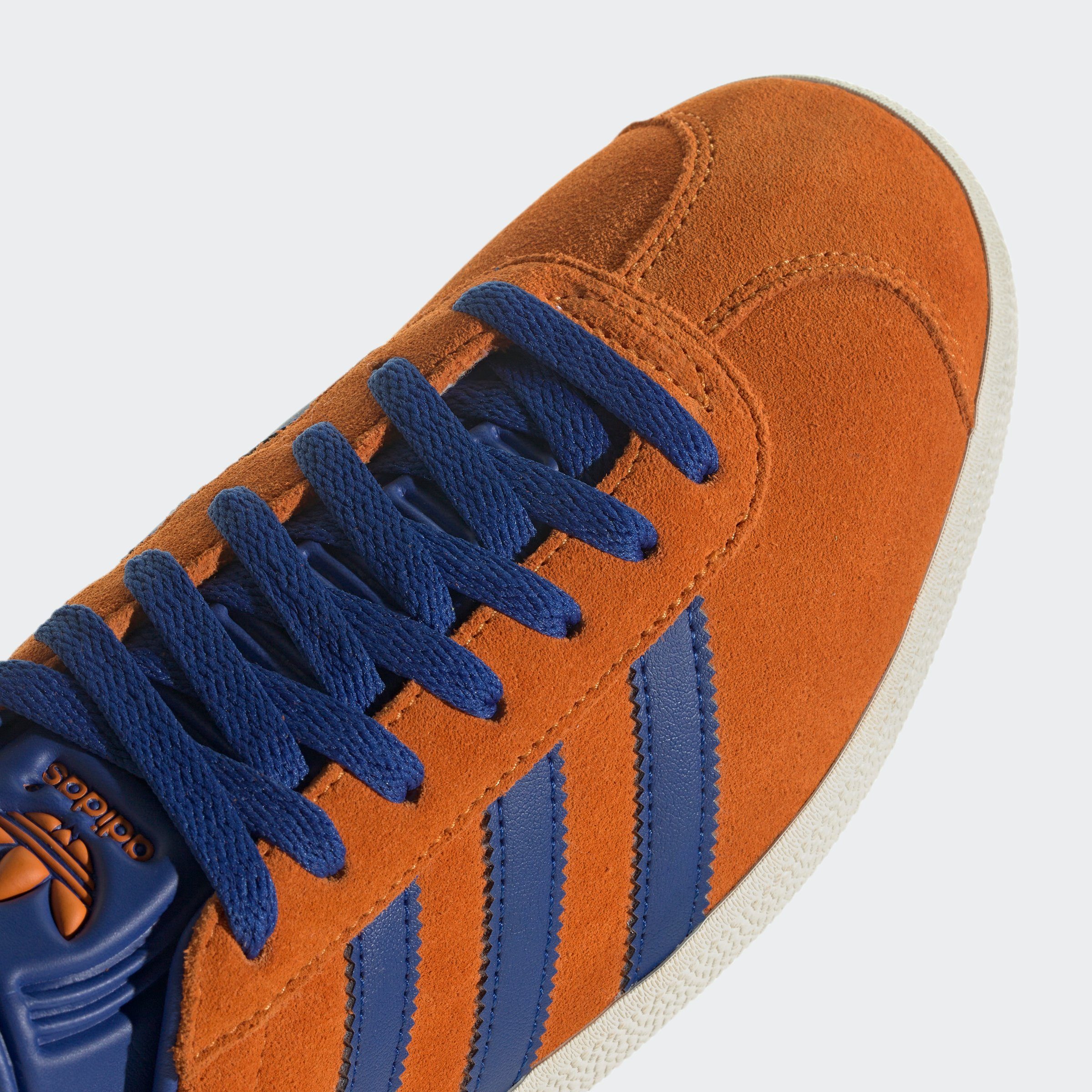 adidas Originals / Blue Orange White / Bright GAZELLE Chalk Royal Sneaker
