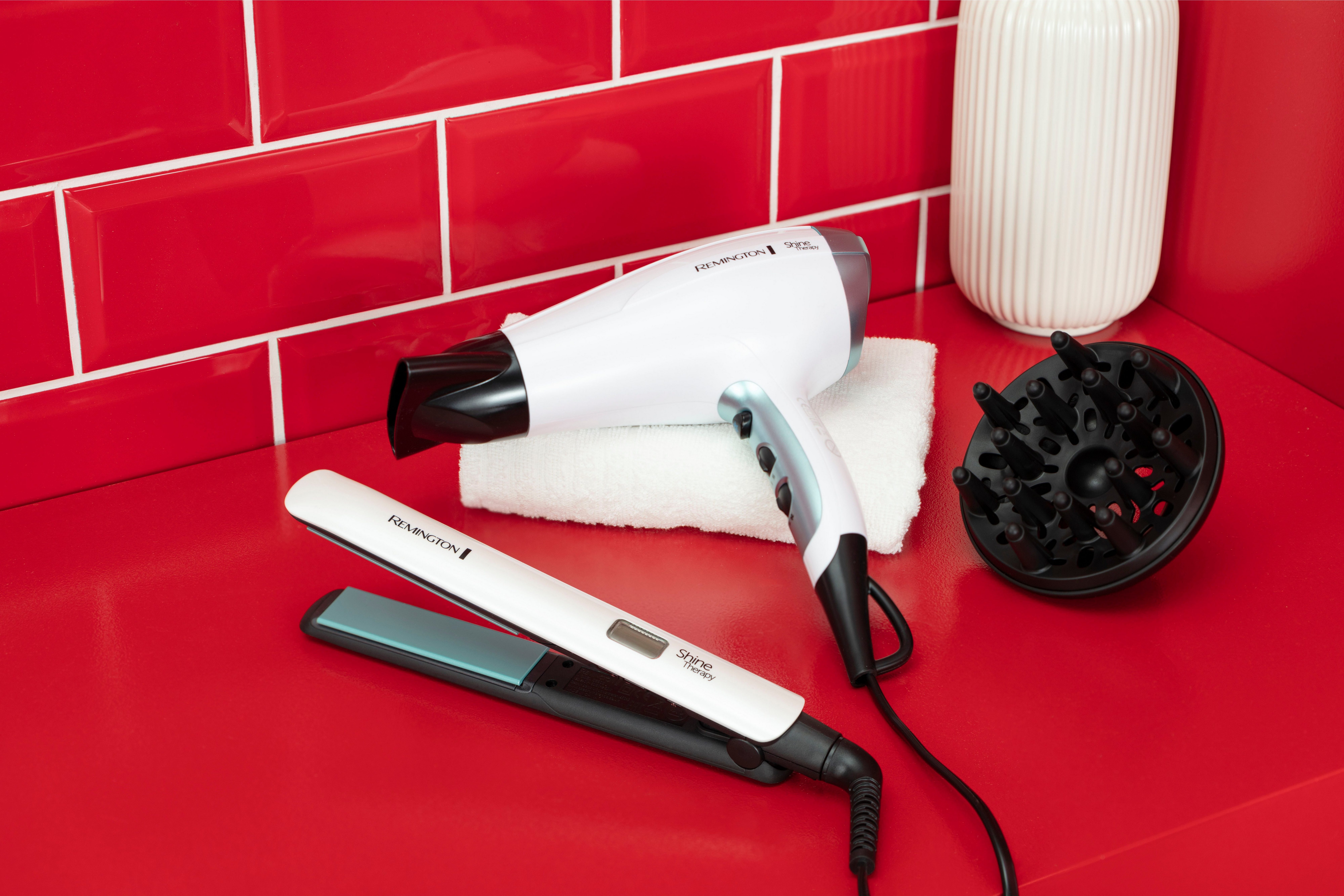 Remington Haartrockner Shine Therapy S8500GP Geschenk-Set, 2300 W, bestehend aus Haarglätter mit Keramikbeschichtung und Haartrockner – Bild 5 von 5