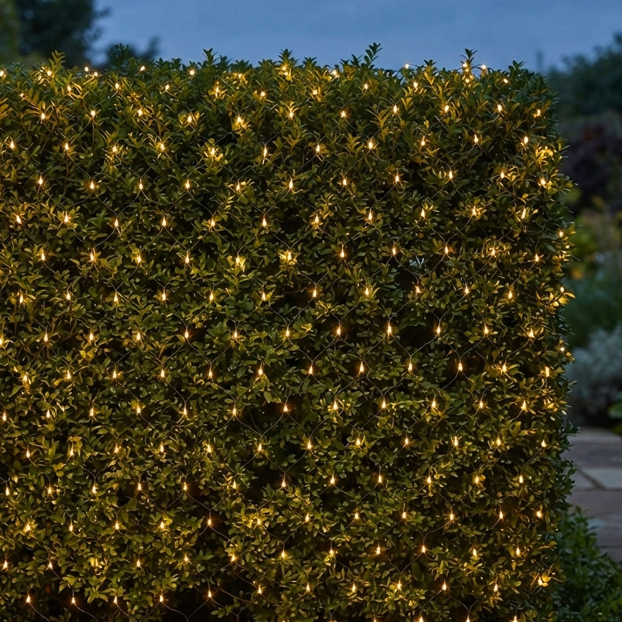 Spetebo LED-Lichternetz LED Lichternetz mit 320 LED warm weiß, 160-flammig, mit Netzstecker - Garten Deko Lichtervorhang