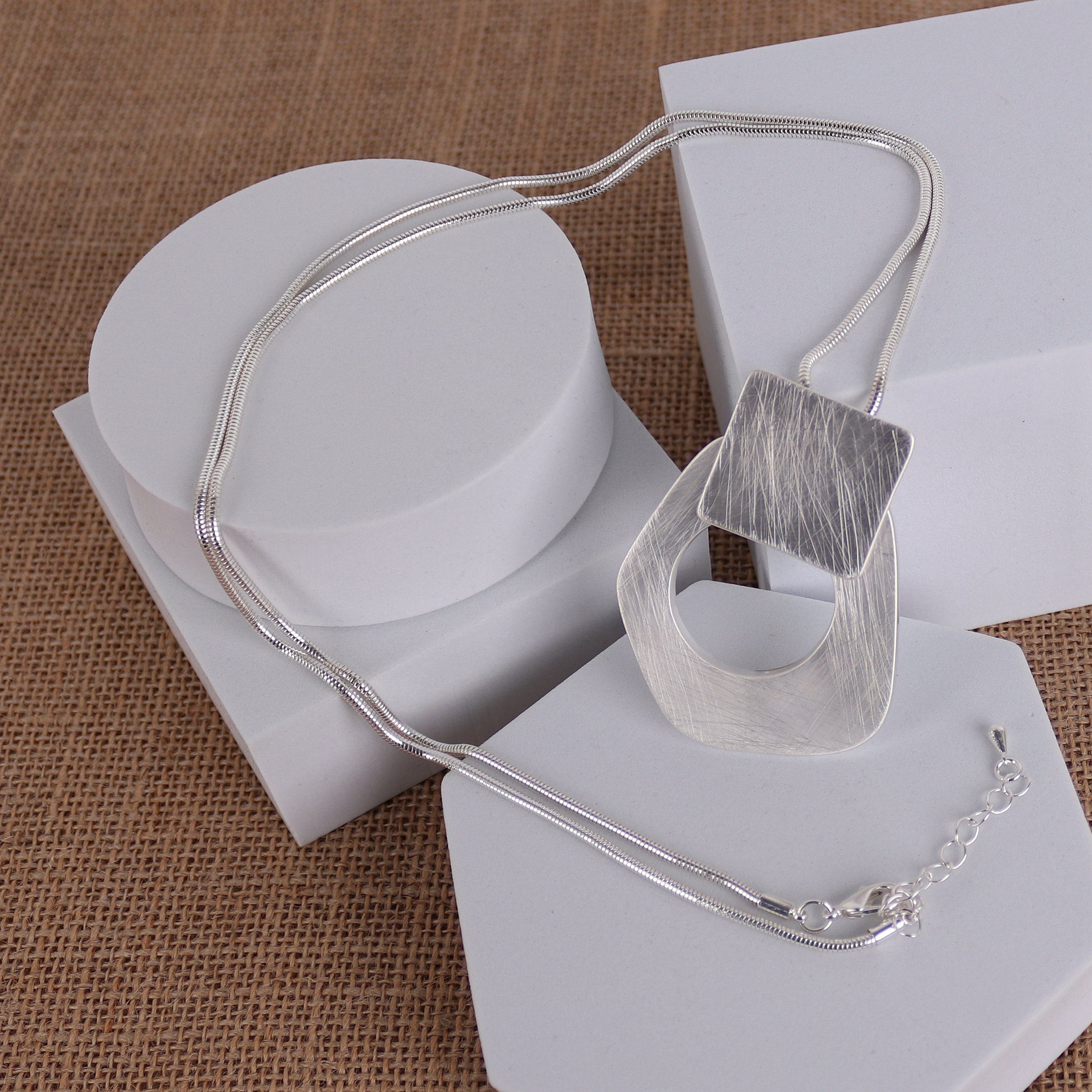 MIRROSI Lange Kette Damen Halskette mit elegantem Anhänger aus Metall ca.90 günstig online kaufen