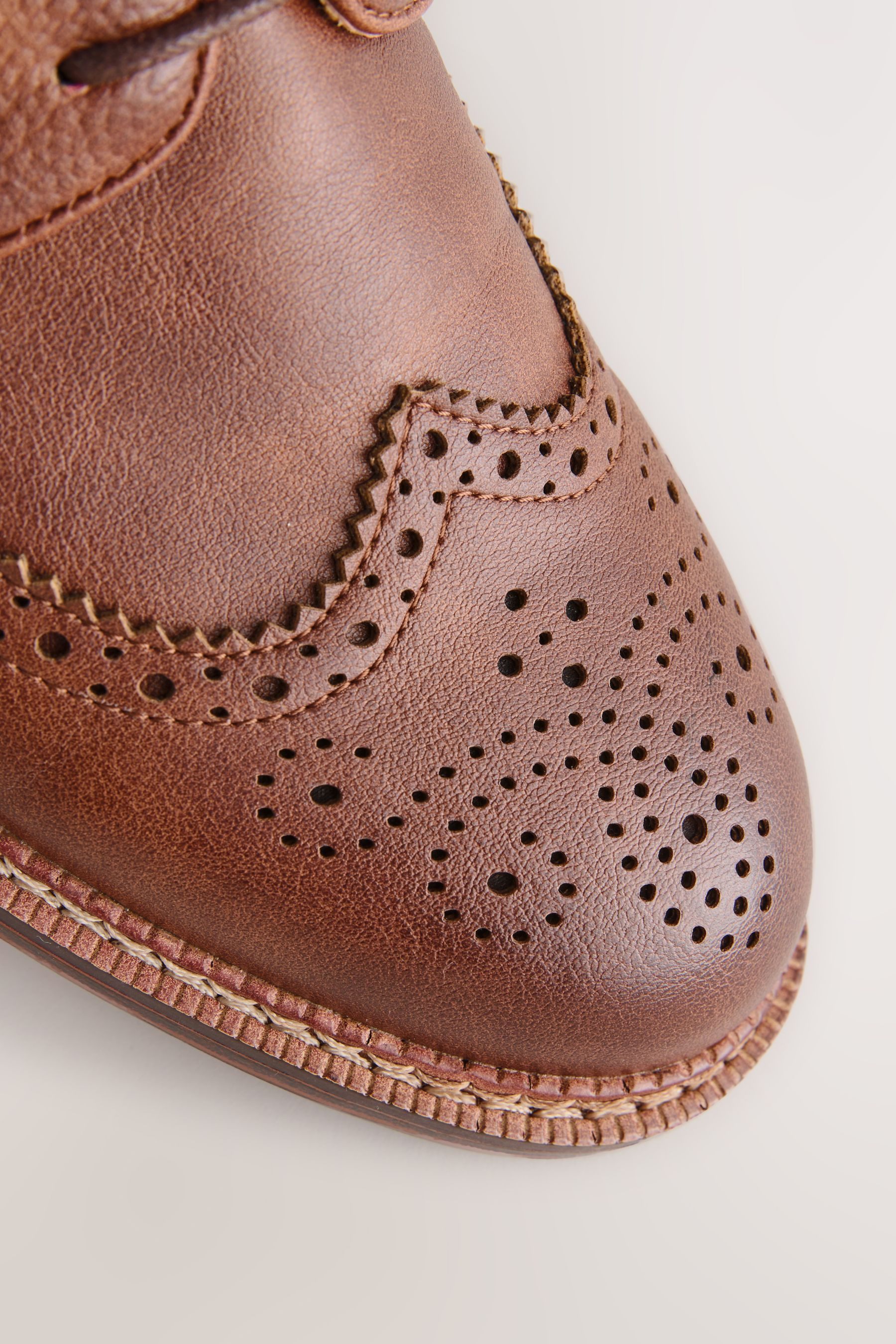 Next Derby-Schuhe aus Leder mit leichtem Keilabsatz Keilpumps (1-tlg)