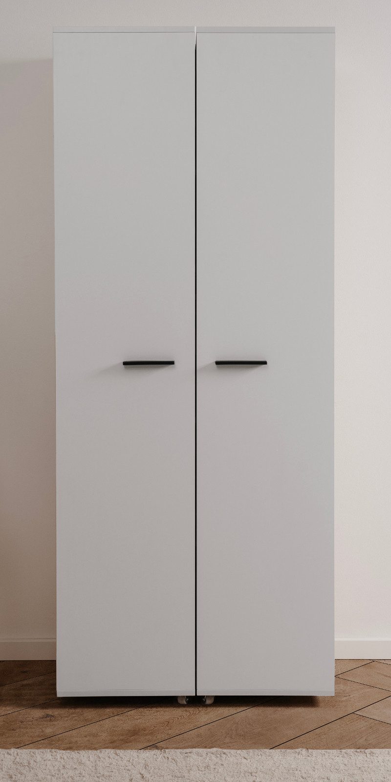 Furn.Design Schuhschrank Logu (Schrank in matt weiß, ausklappbar, 74 x 182 cm) bis 30 Paar Schuhe
