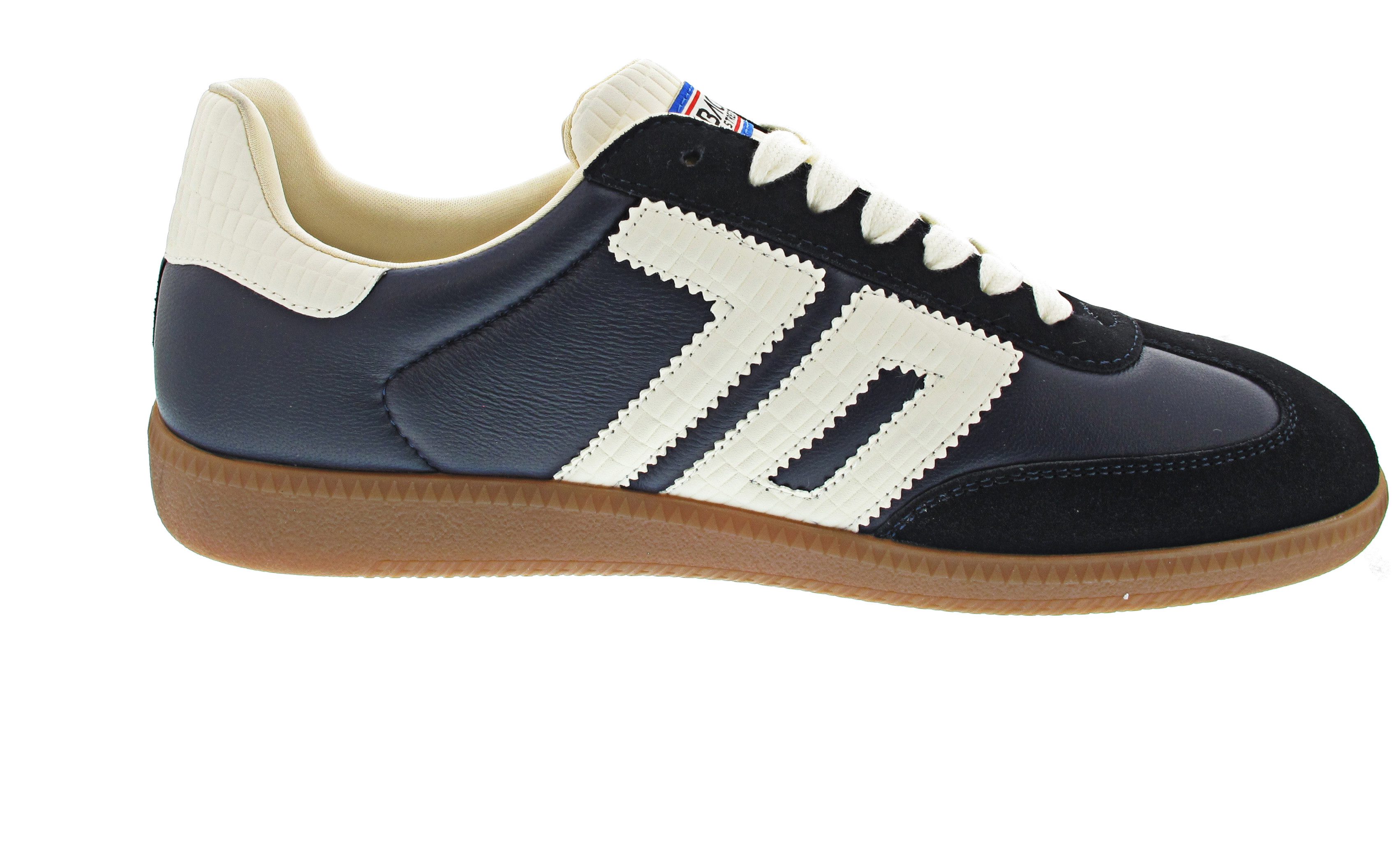 Back 70 Sneaker