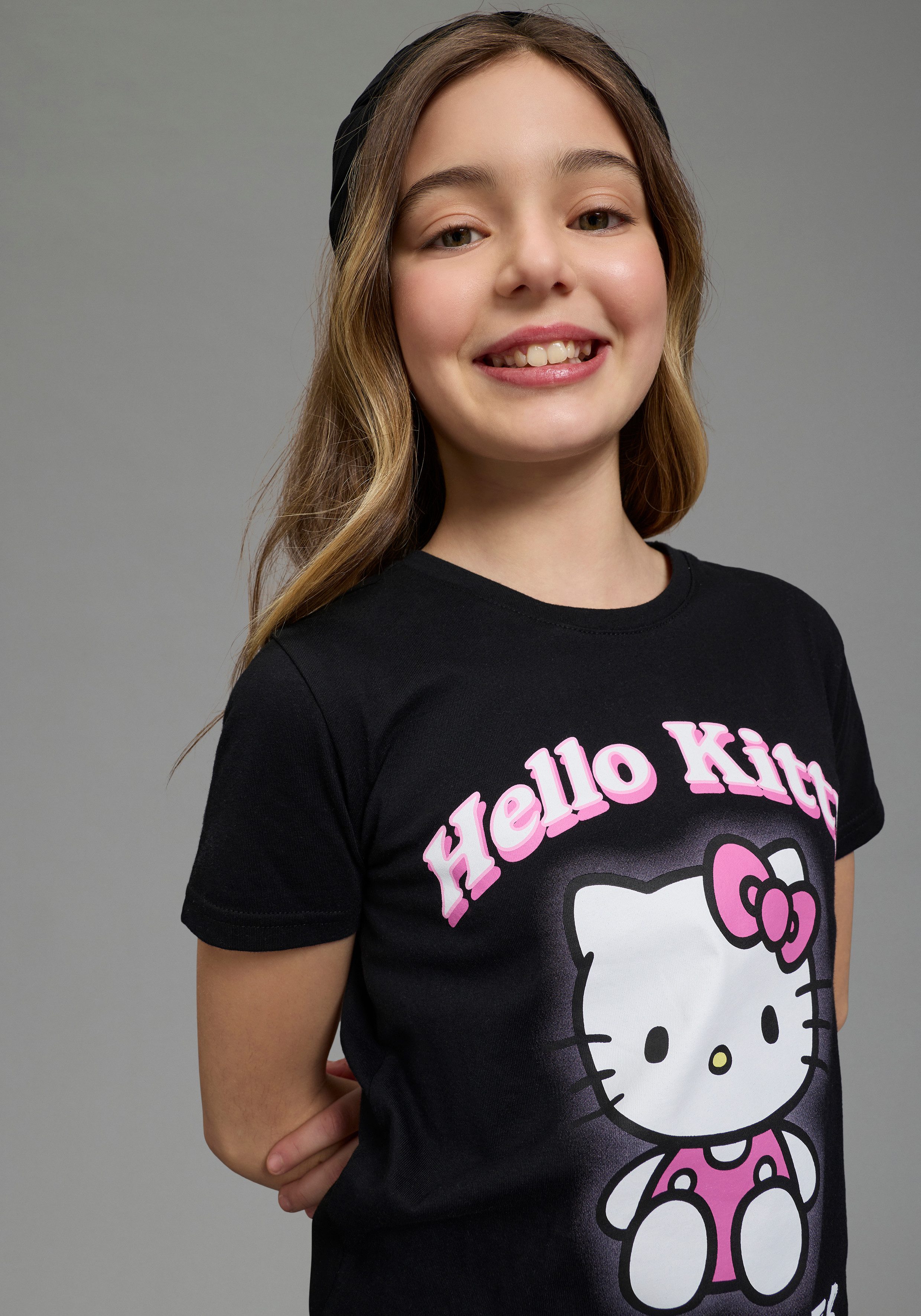 KIDSWORLD T-Shirt HELLO KITTY T-Shirt: Cute? Kurzarm, Rundhalsausschnitt, bedruckt, normale Länge