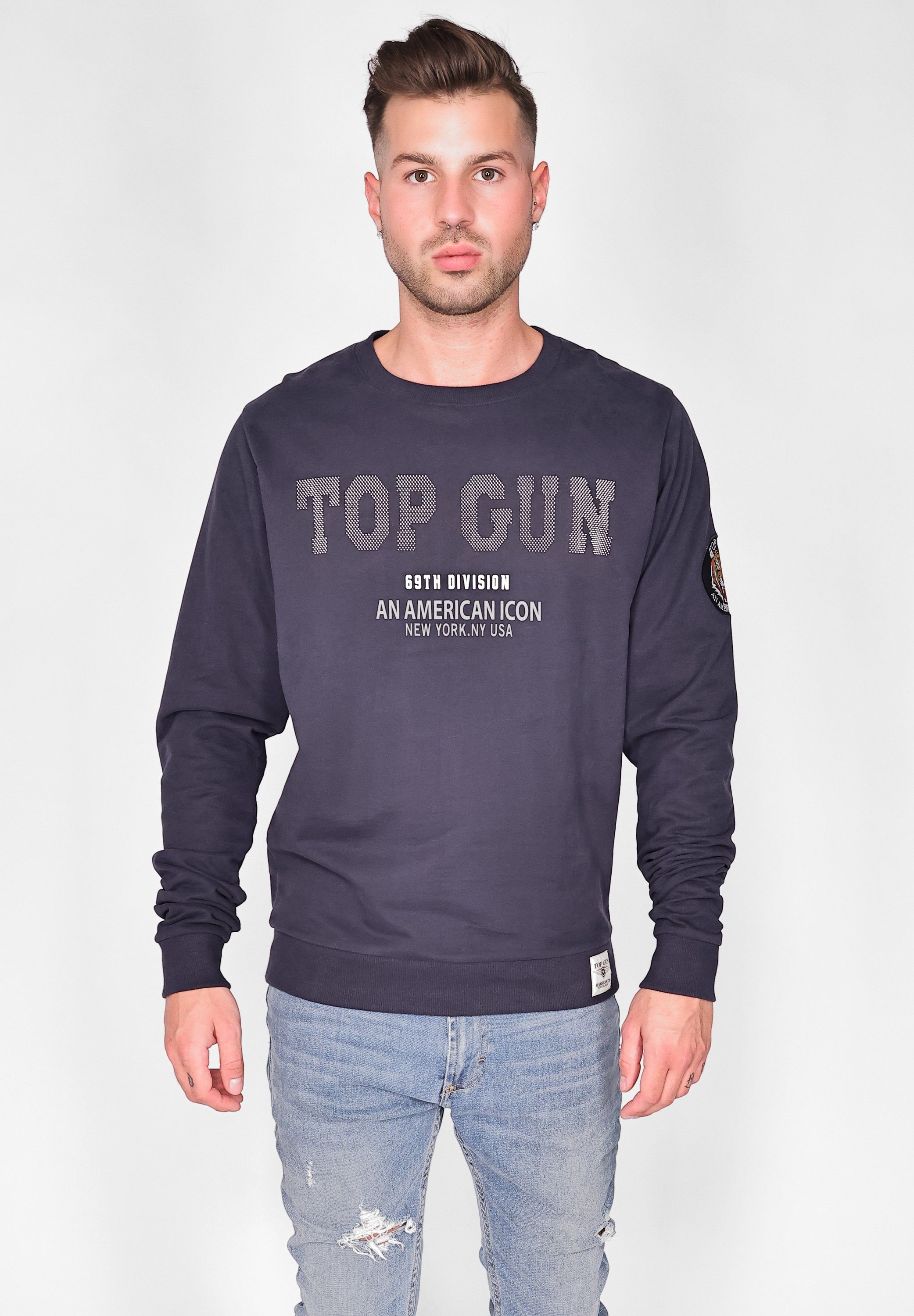 TG20213007 TOP Sweater navy GUN