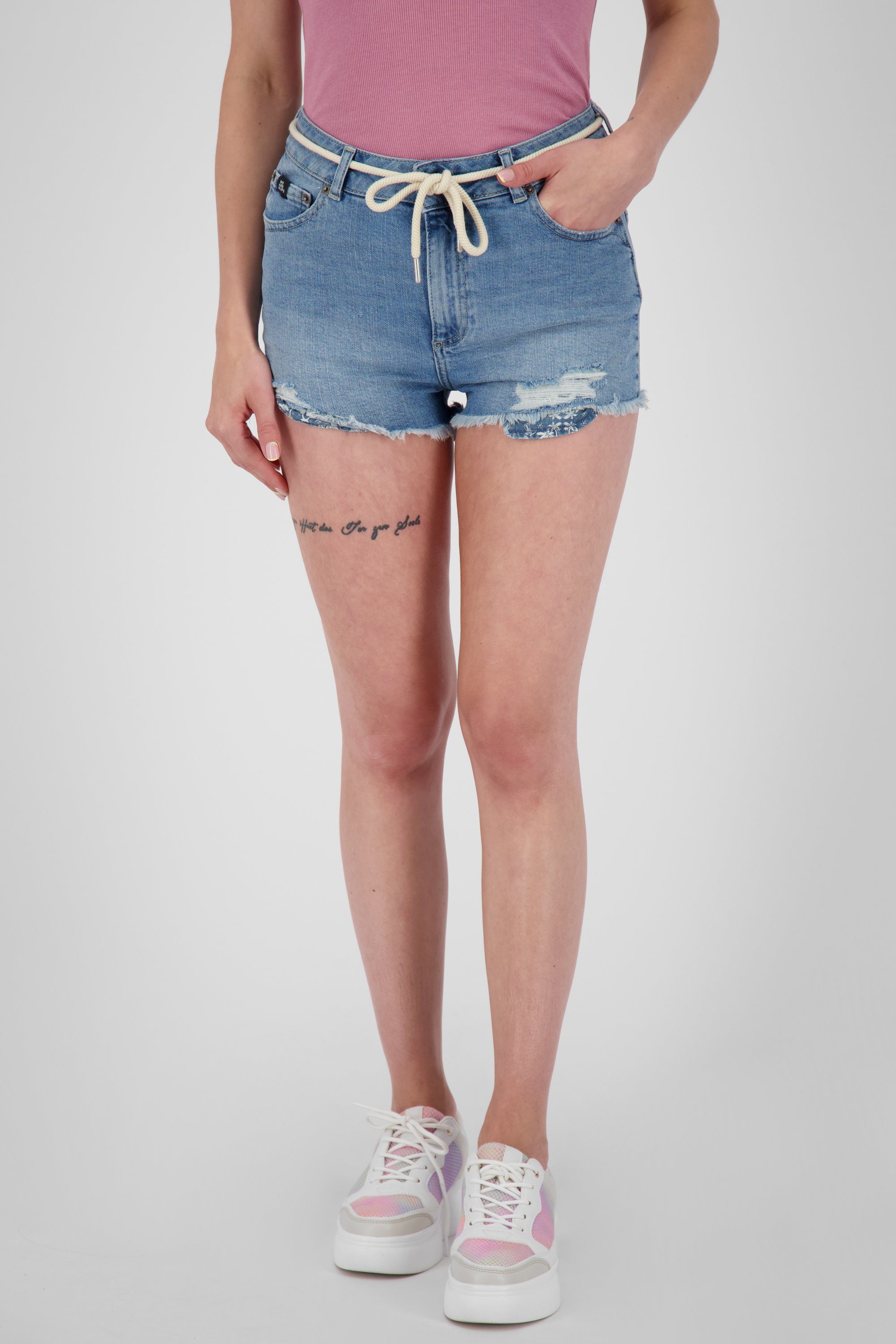 Alife & Kickin Shorts LatoyaAK DNM A Shorts Damen Jeansshorts, kurze Hose light denim washed | Shorts