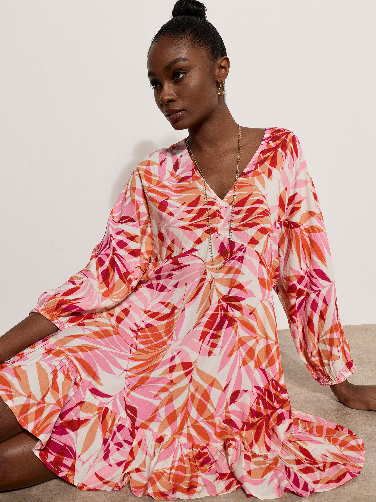 Apricot Minikleid Minikleid mit tropischem Blattmuster