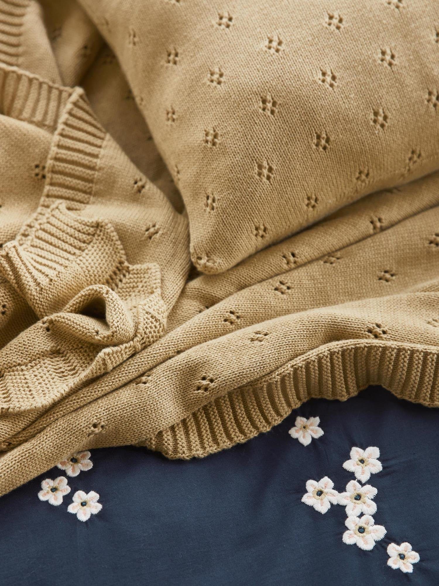 Essenza Dekokissen Knitted Ajour, aus nachhaltige Baumwolle mit Strickoptik