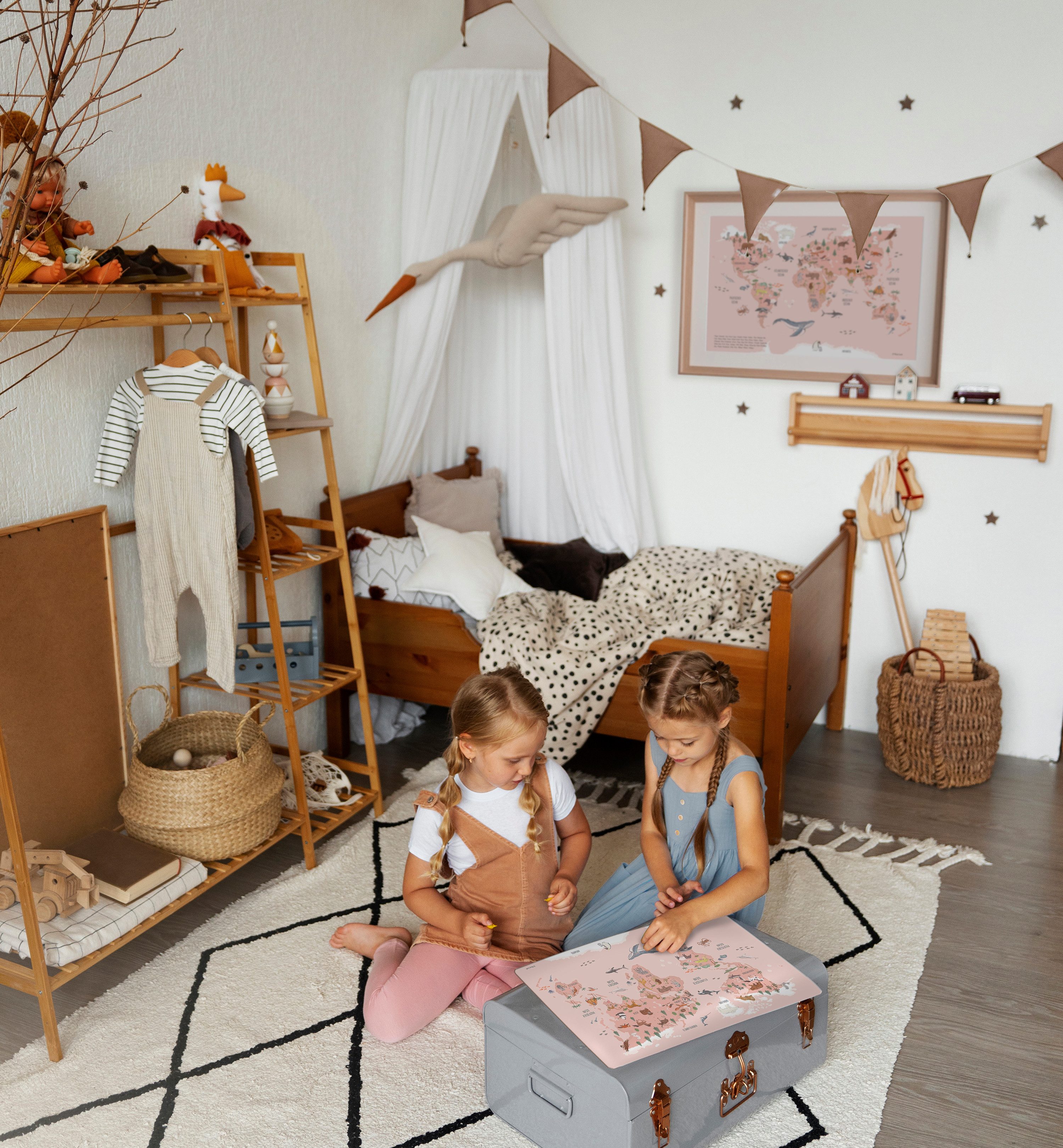 Designforlittleones Poster Große Tierwelt-Wissenskarte rosa, original von M günstig online kaufen