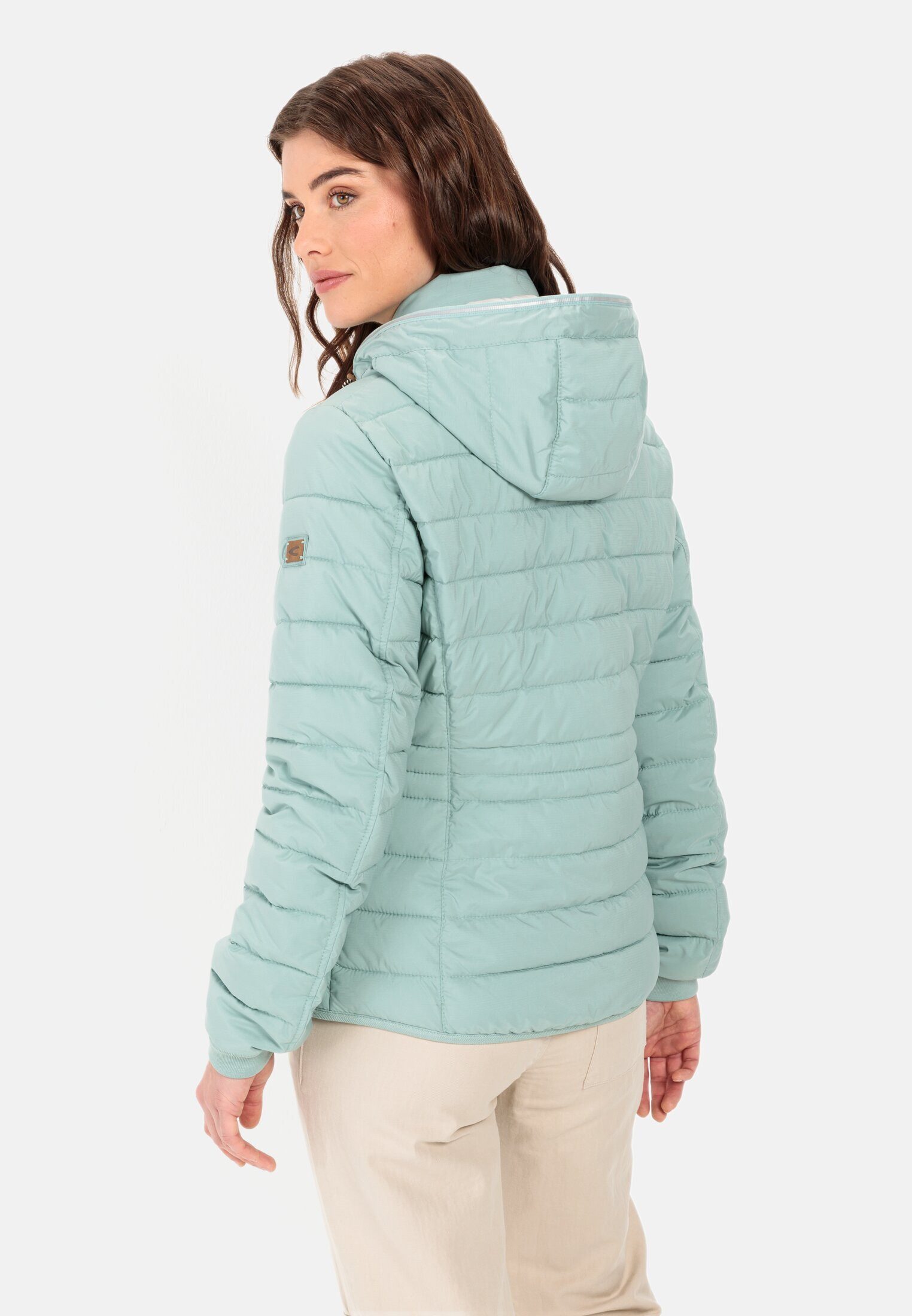 camel active Steppjacke aus recyceltem Polyester Langarm Markenlabel