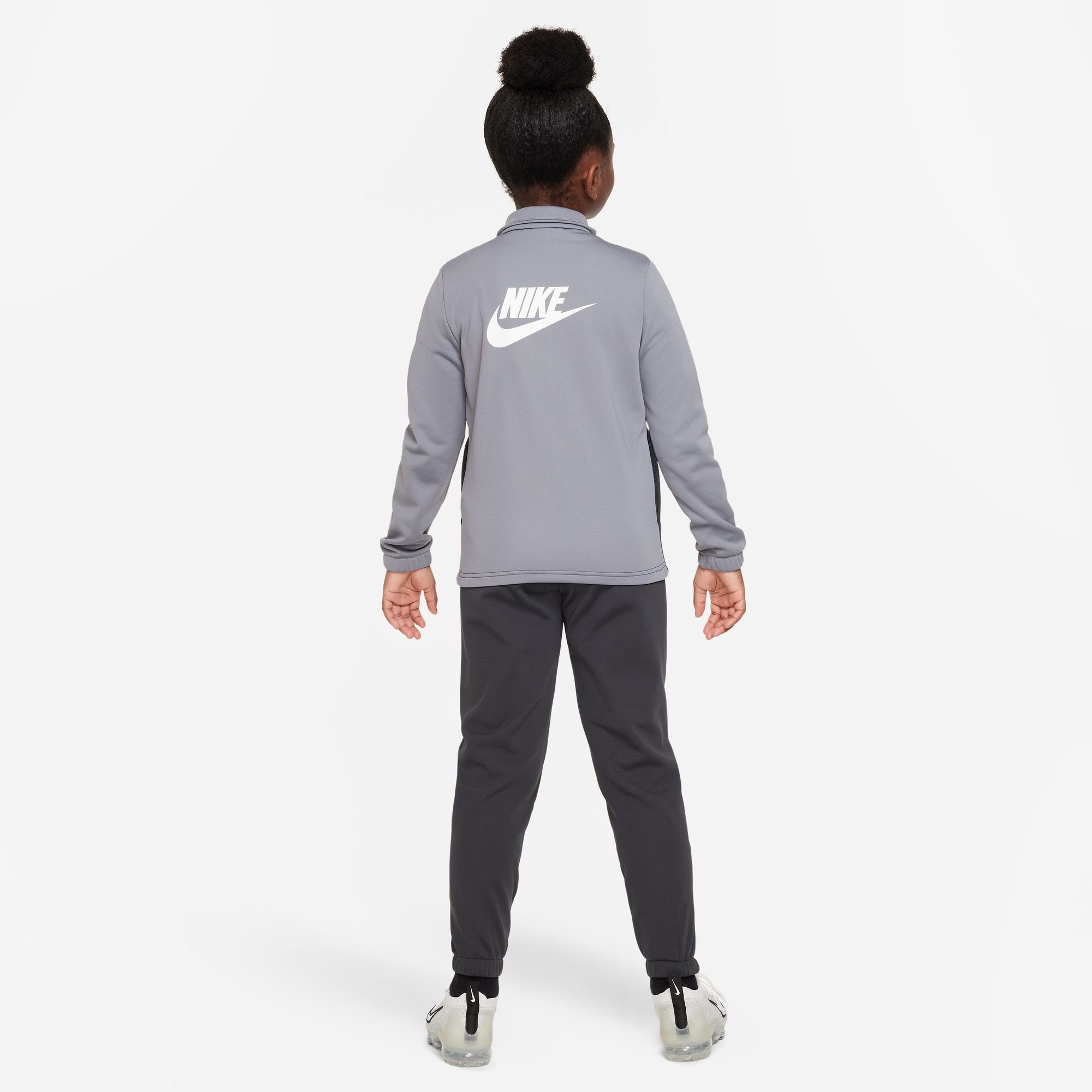 SMOKE TRACKSUIT GREY/ANTHRACITE/WHITE KIDS' Trainingsanzug Sportswear BIG Nike