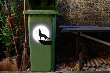 MuchoWow Wandsticker Eine Illustration eines heulenden Wolfs bei Vollmond - schwarz-weiß (1 St), Mülleimer-aufkleber, Mülltonne, Sticker, Container, Abfalbehälter