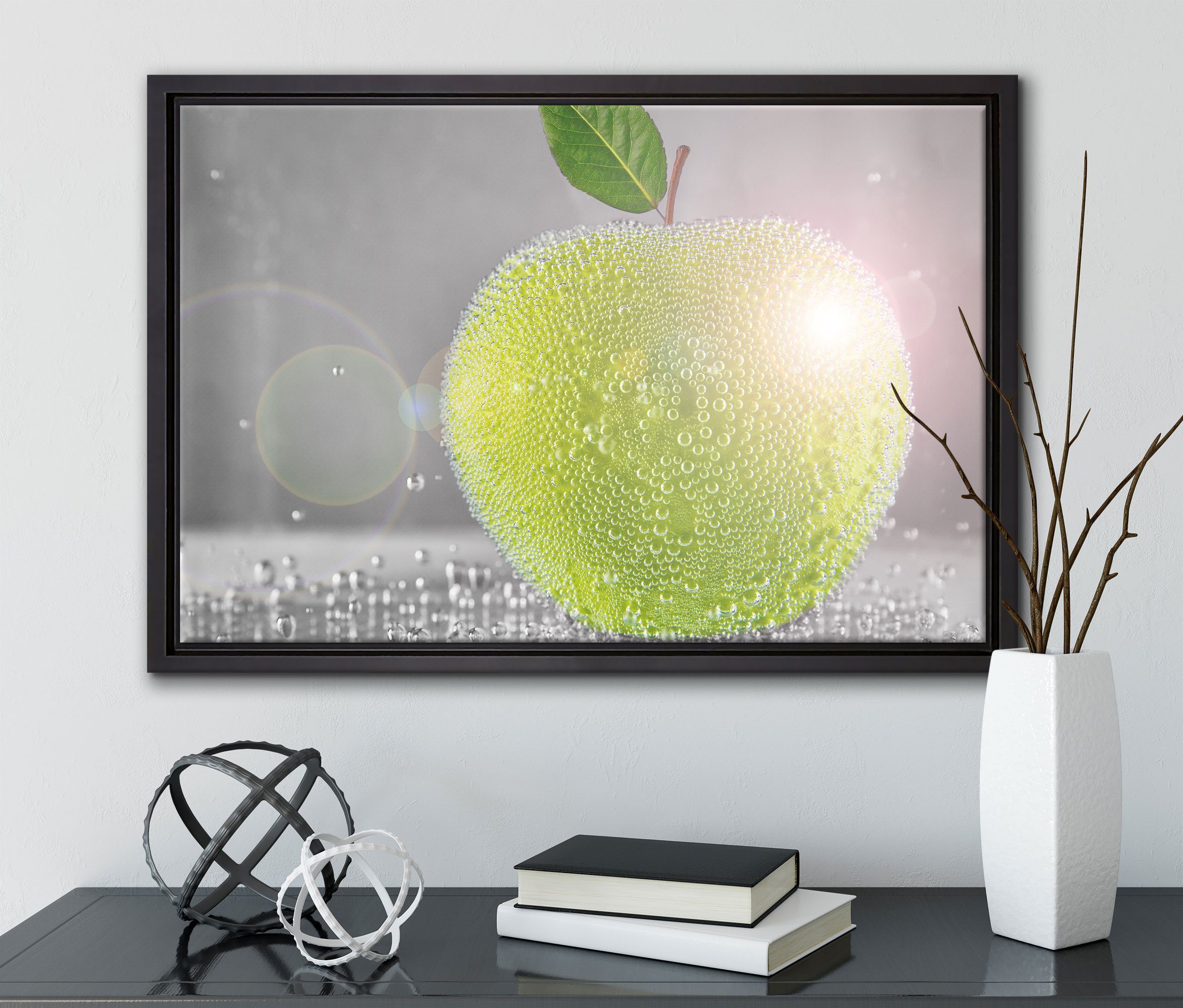 Pixxprint Leinwandbild Zackenaufhänger bespannt, Wanddekoration Schattenfugen-Bilderrahmen Leinwandbild (1 Wasserperlen, St), einem gefasst, fertig inkl. in Apfel mit