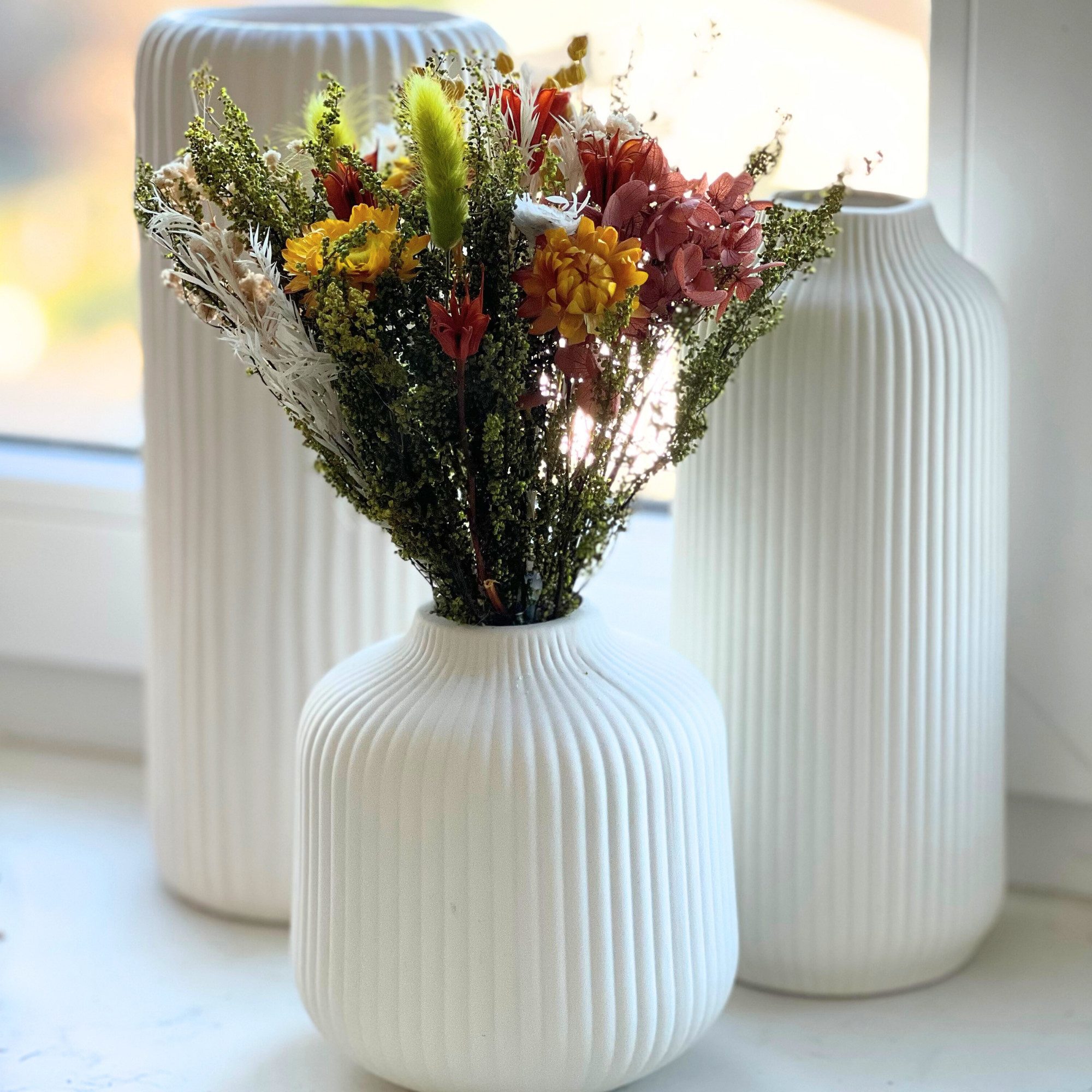Trockenblume Trockenblumenstrauß Deko im Boho-Stil Trockenblumen Bouquet Mini Lagurus (Bunny Tails), Limonium, Phalaris, Hortensien, Gypsophila, Layba, Getrocknete & konservierte Naturblumen