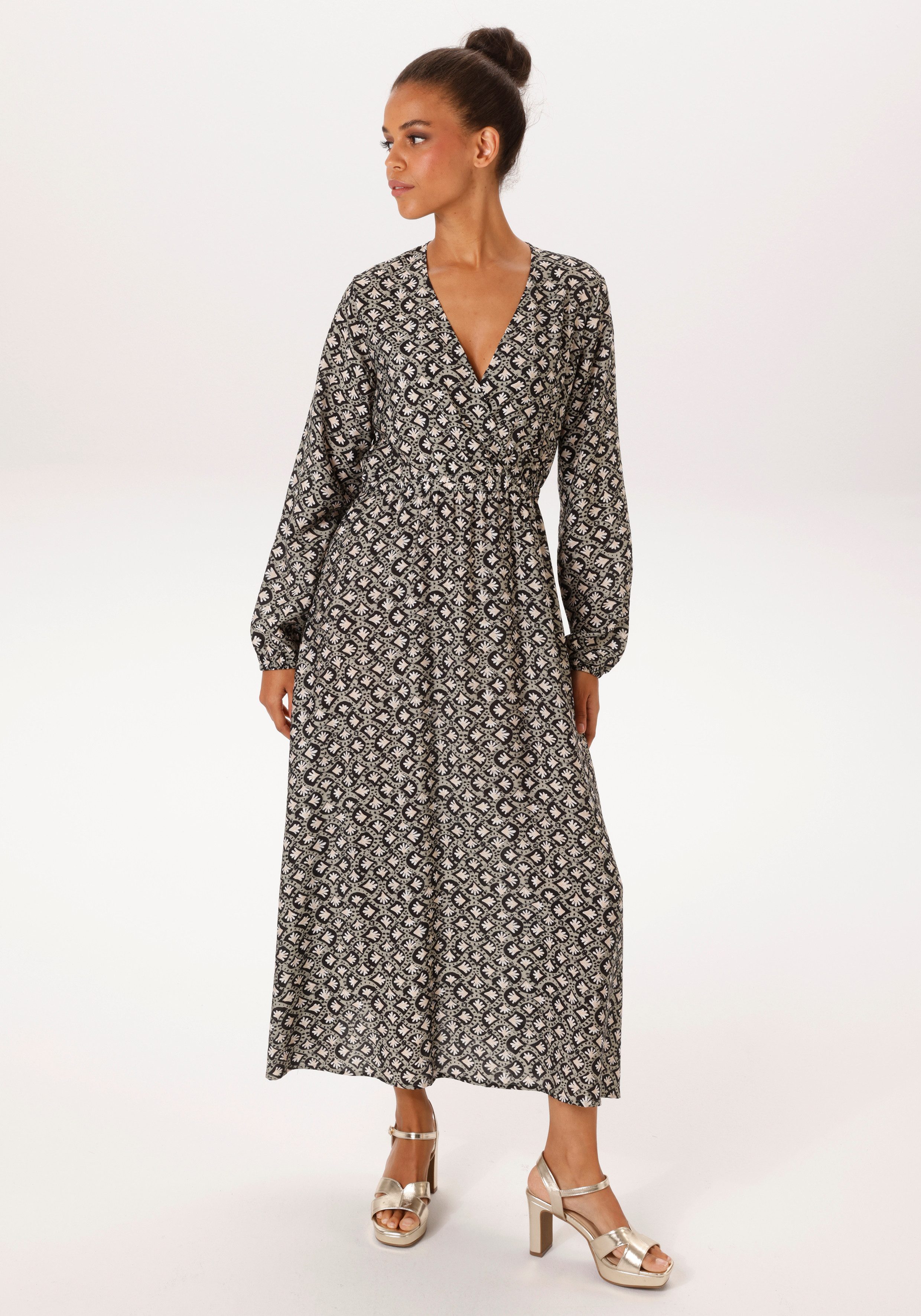 Aniston CASUAL Maxikleid mit fantasievollen, grafischen Druck