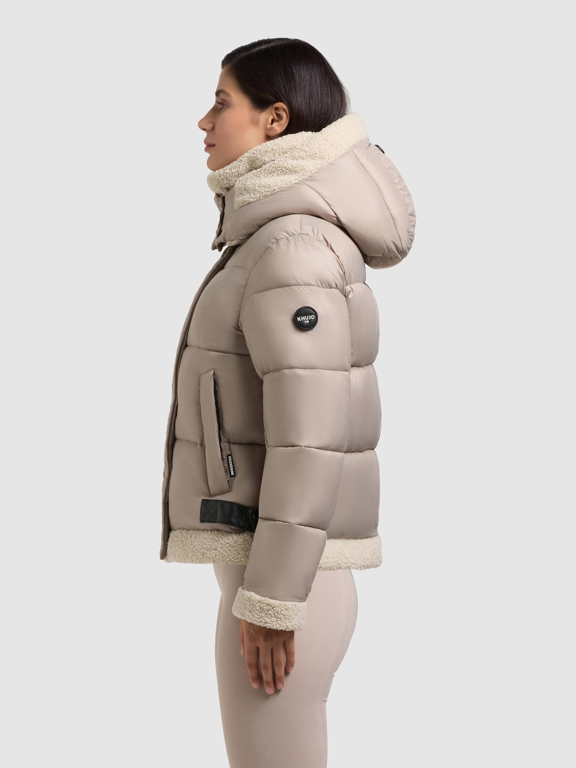 khujo Winterjacke Nessie2 Gefütterte Steppjacke mit Plüschdetails und Kapuze