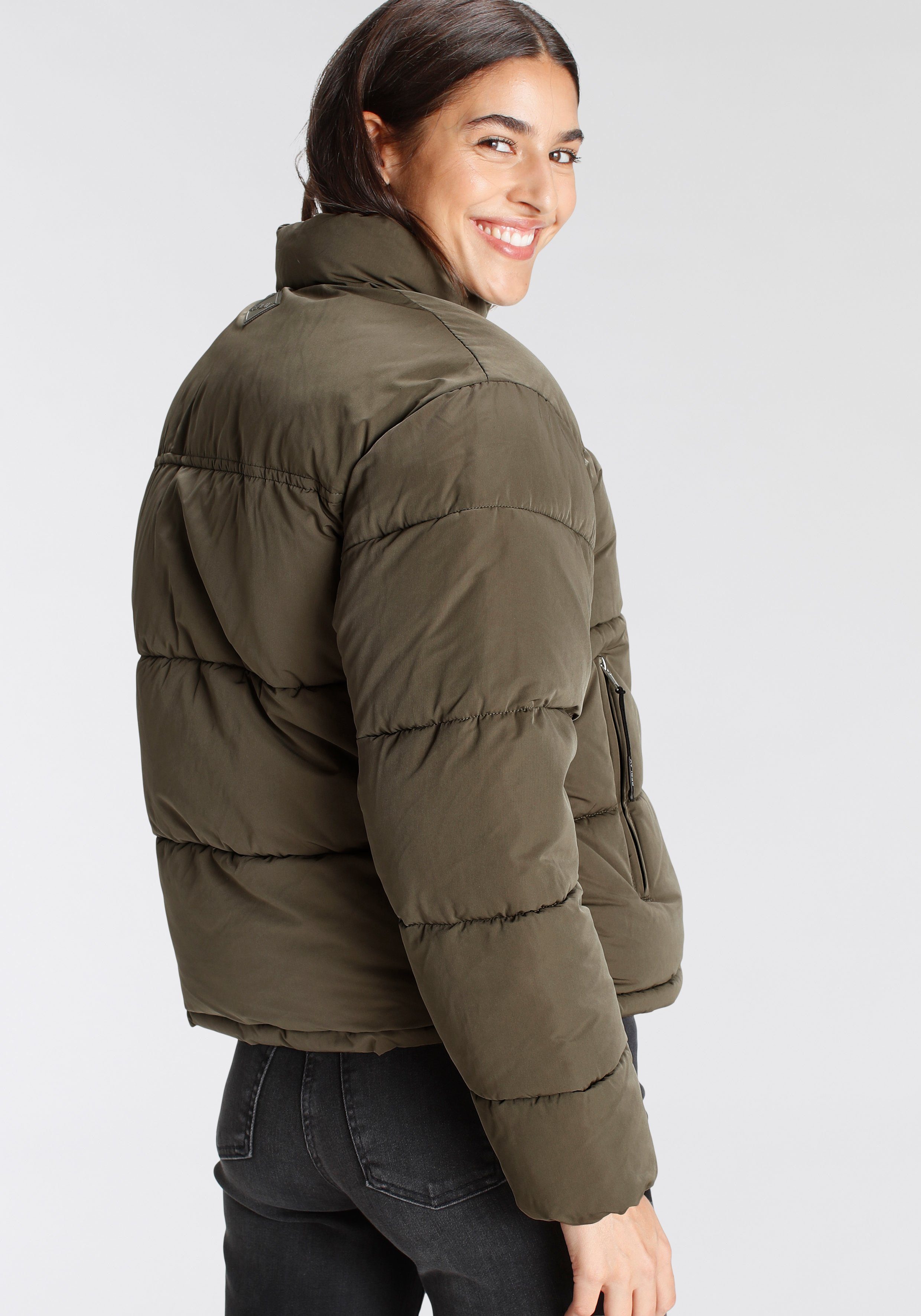 Replay army green Steppjacke