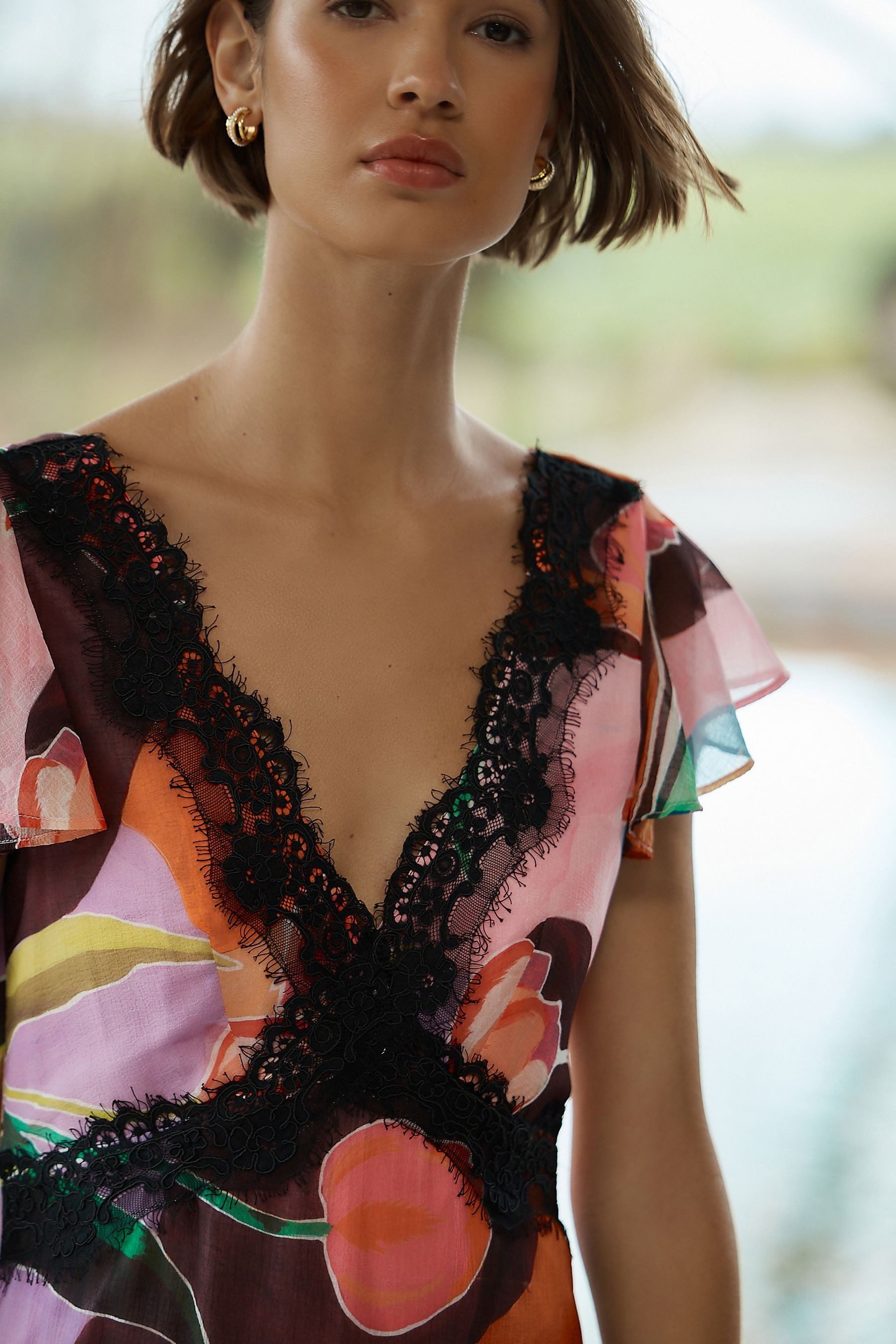 Next Maxikleid Festliches, gestuftes Maxikleid mit Spitze (1-tlg)