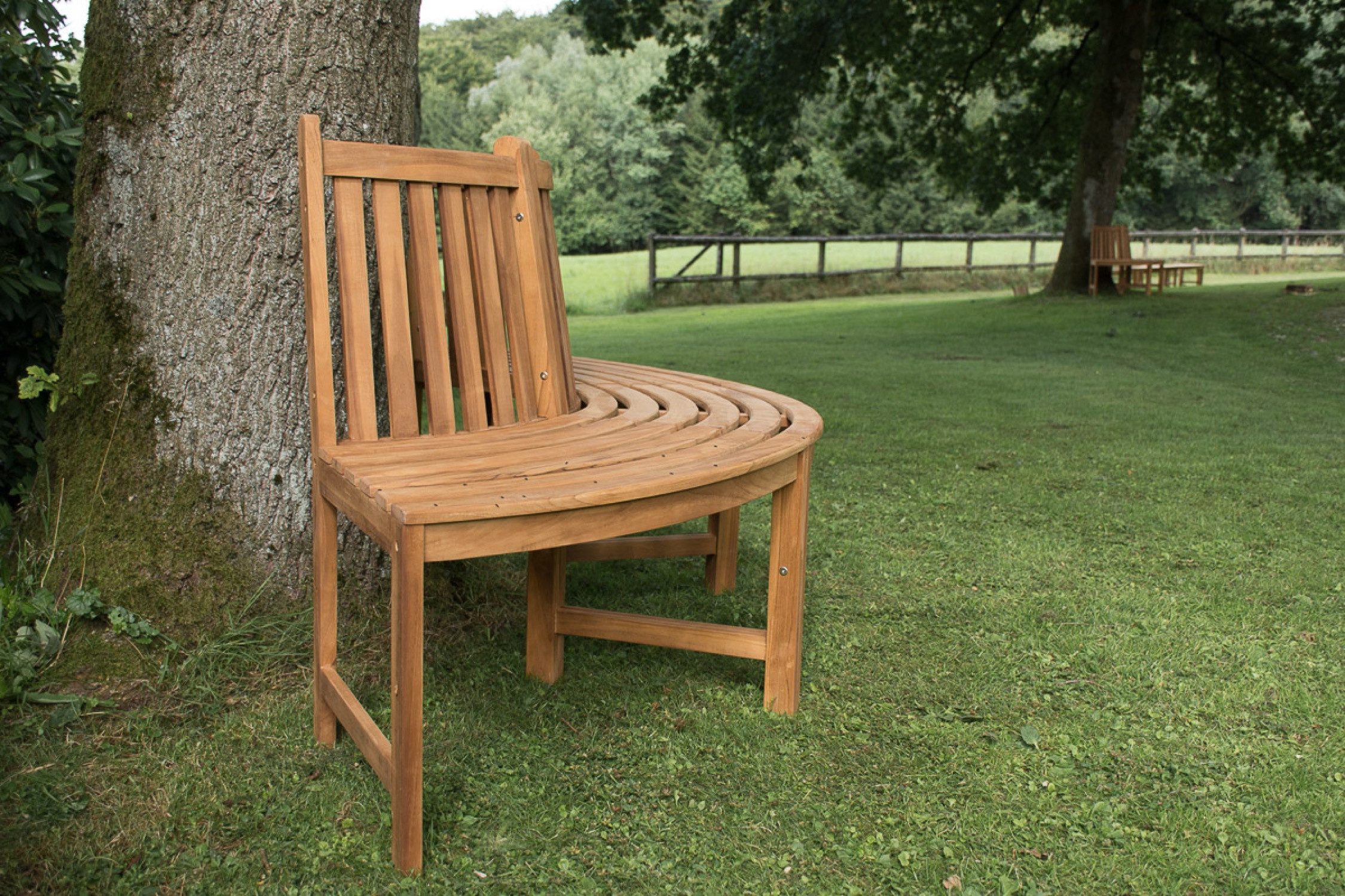 TPFGarden Baumbank Mirella (mit 180-Grad Sitzfläche und Rückenlehnen), Teak-Holz Garten Baumbank Sitzbank massiv 203 cm