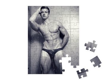puzzleYOU Puzzle Sexy: Muskulöses Male-Model unter der Dusche, 48 Puzzleteile, puzzleYOU-Kollektionen Erotik