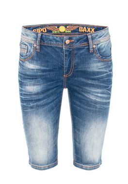 Cipo & Baxx Shorts im bequemen Schnitt