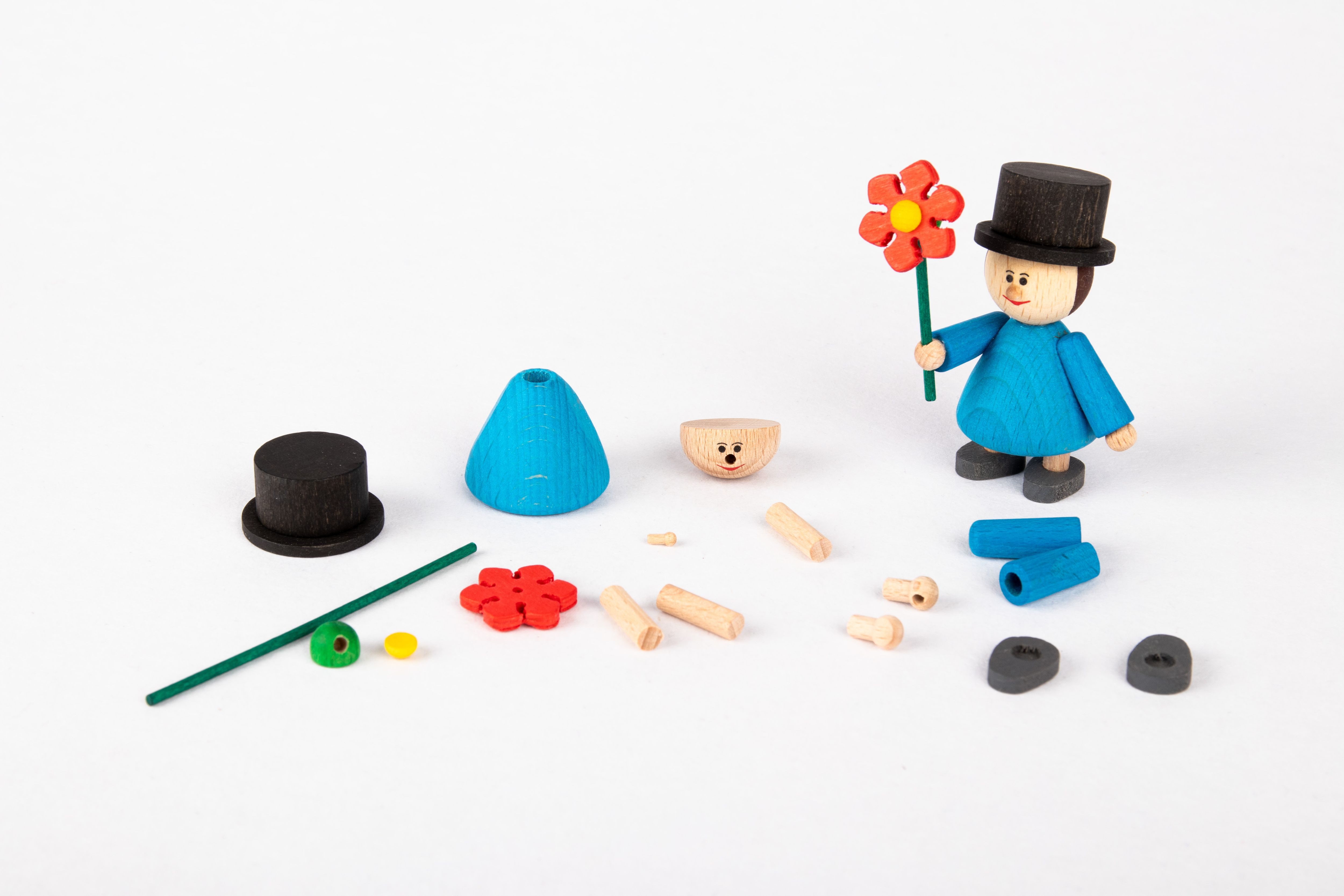 Holzwaren Egermann Kreativset Junge in blau mit Blume, Made in Germany