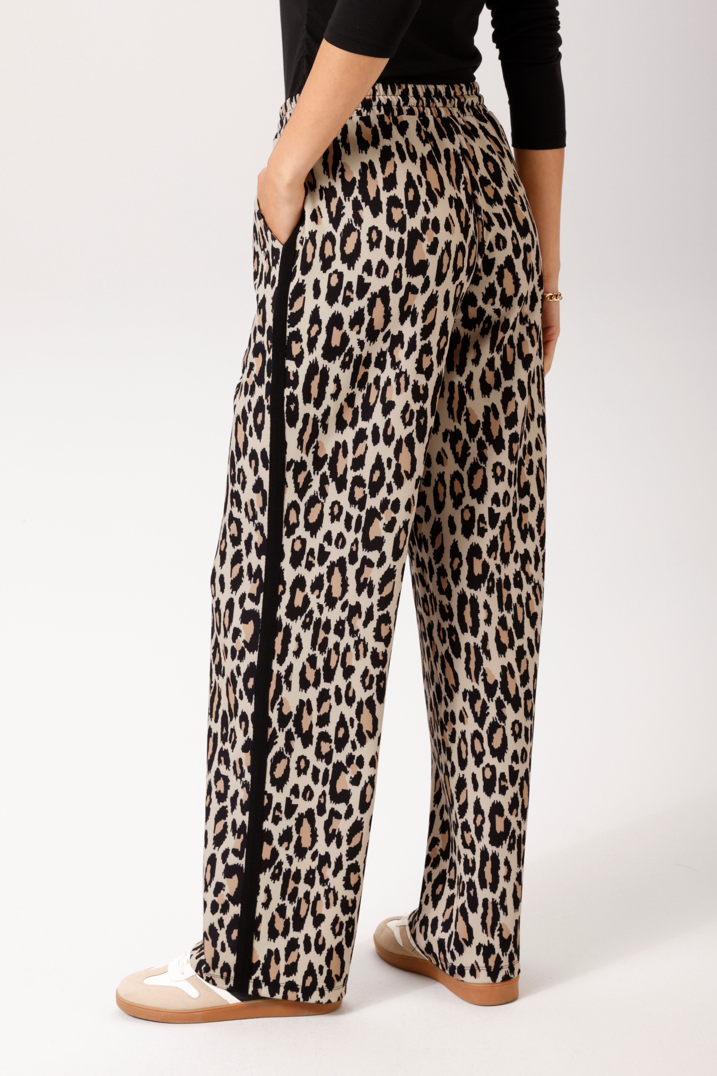 Aniston CASUAL Schlupfhose im trendigen Leo-Muster - jedes Teil ein Unikat - NEUE KOLLEKTION