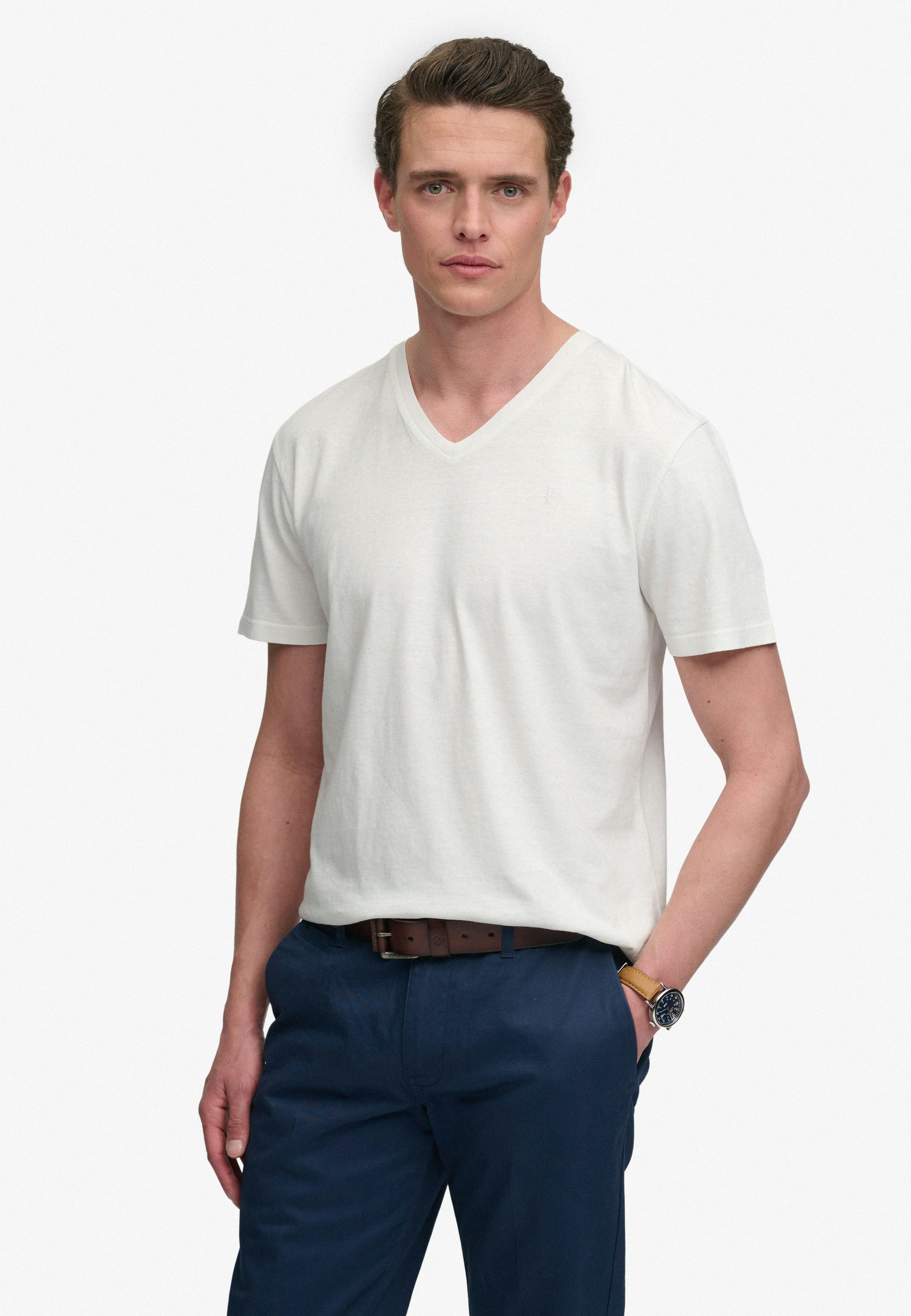 Superdry Rundhalsshirt CLASSIC COTTON LINEN VEE aus tollem Baumwoll-Leinen-Mischgewebe