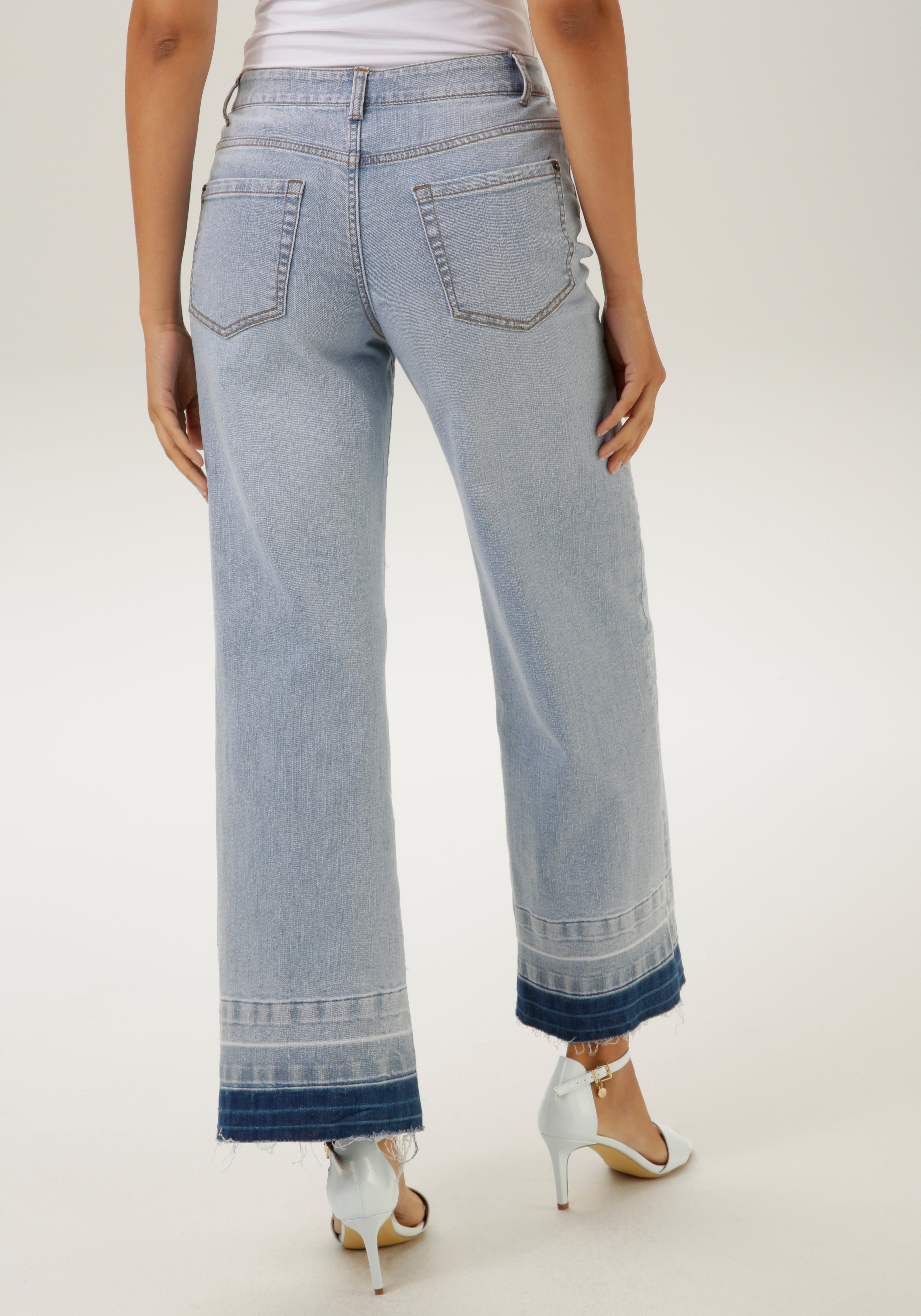 Straight-Jeans used trendiger Saum Aniston CASUAL mit Waschung ausgefranstem bleached leicht am