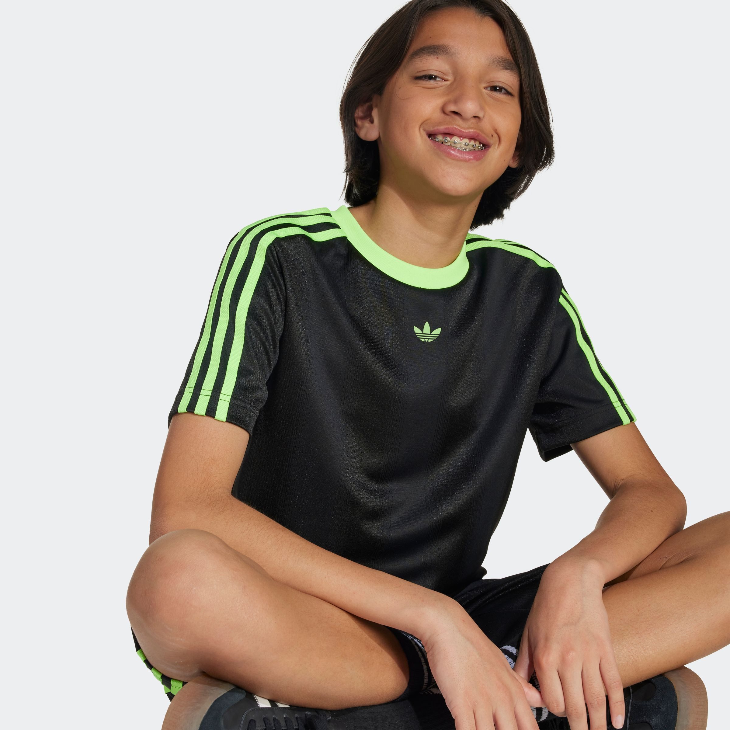 adidas Originals T-Shirt JACQUARD KIDS sportlicher Stil, lockere Passform, für Kinder und Teens