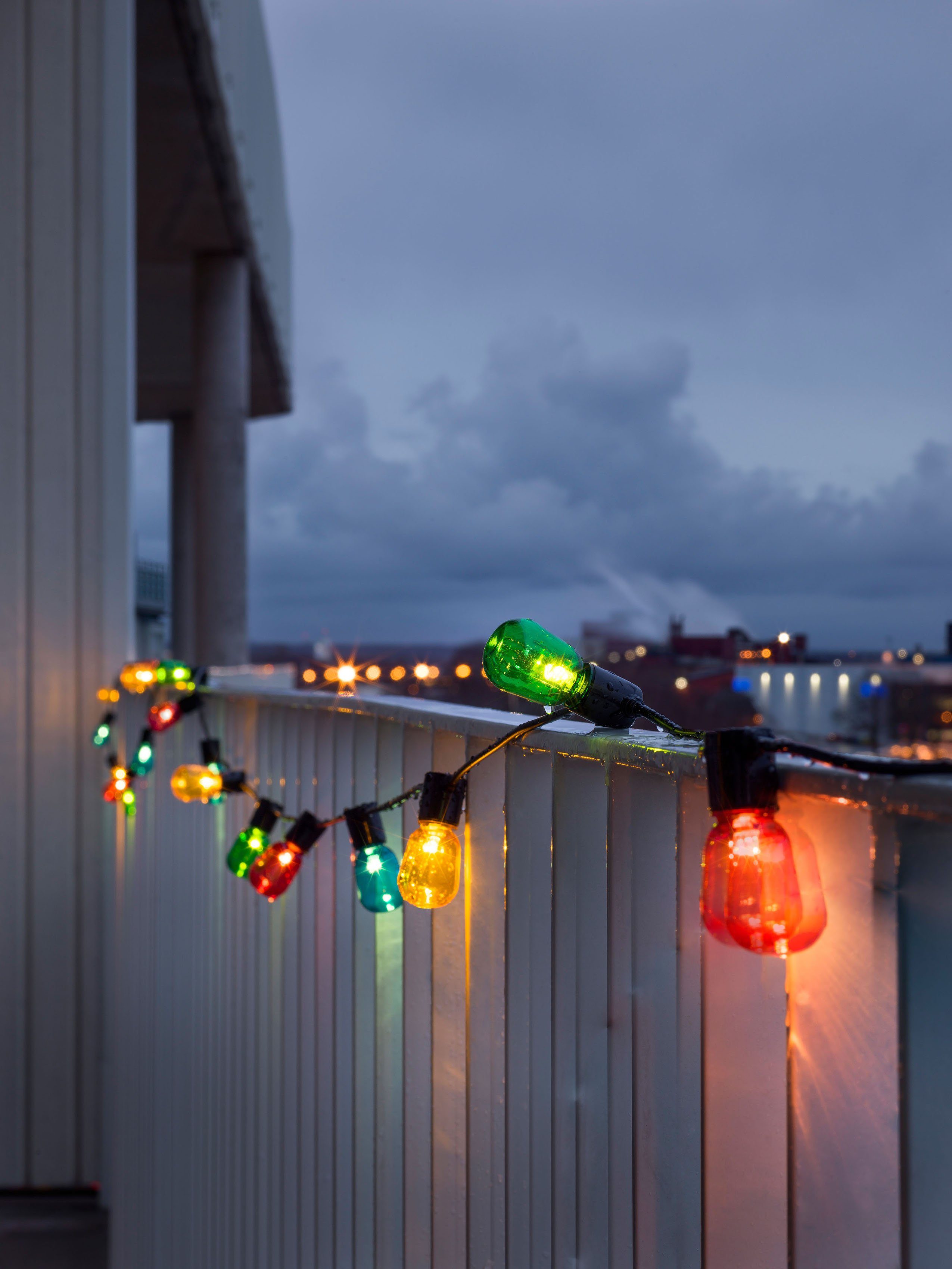 KONSTSMIDE LED-Lichterkette Weihnachtsdeko aussen, 40-flammig, LED Biergartenkette, bunt, 40 bunte Birnen / 80 warm weiße Dioden