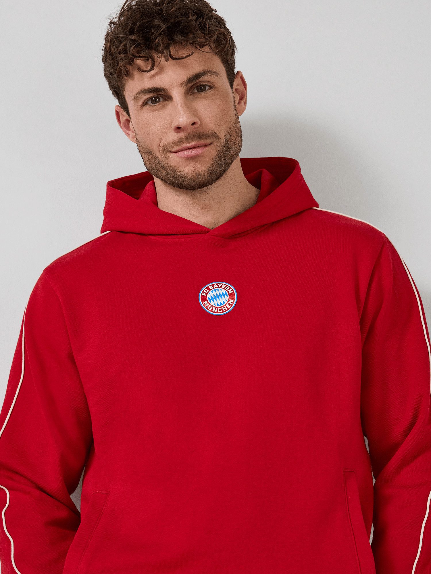 FC Bayern München Kapuzenpullover FC Bayern München, Hoodie Essentials, Herren, Rot