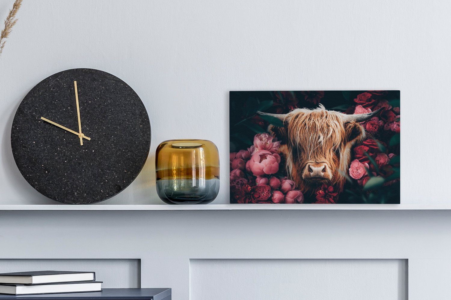 OneMillionCanvasses® Leinwandbild Kuh - Schottischer Highlander - Blumen - günstig online kaufen