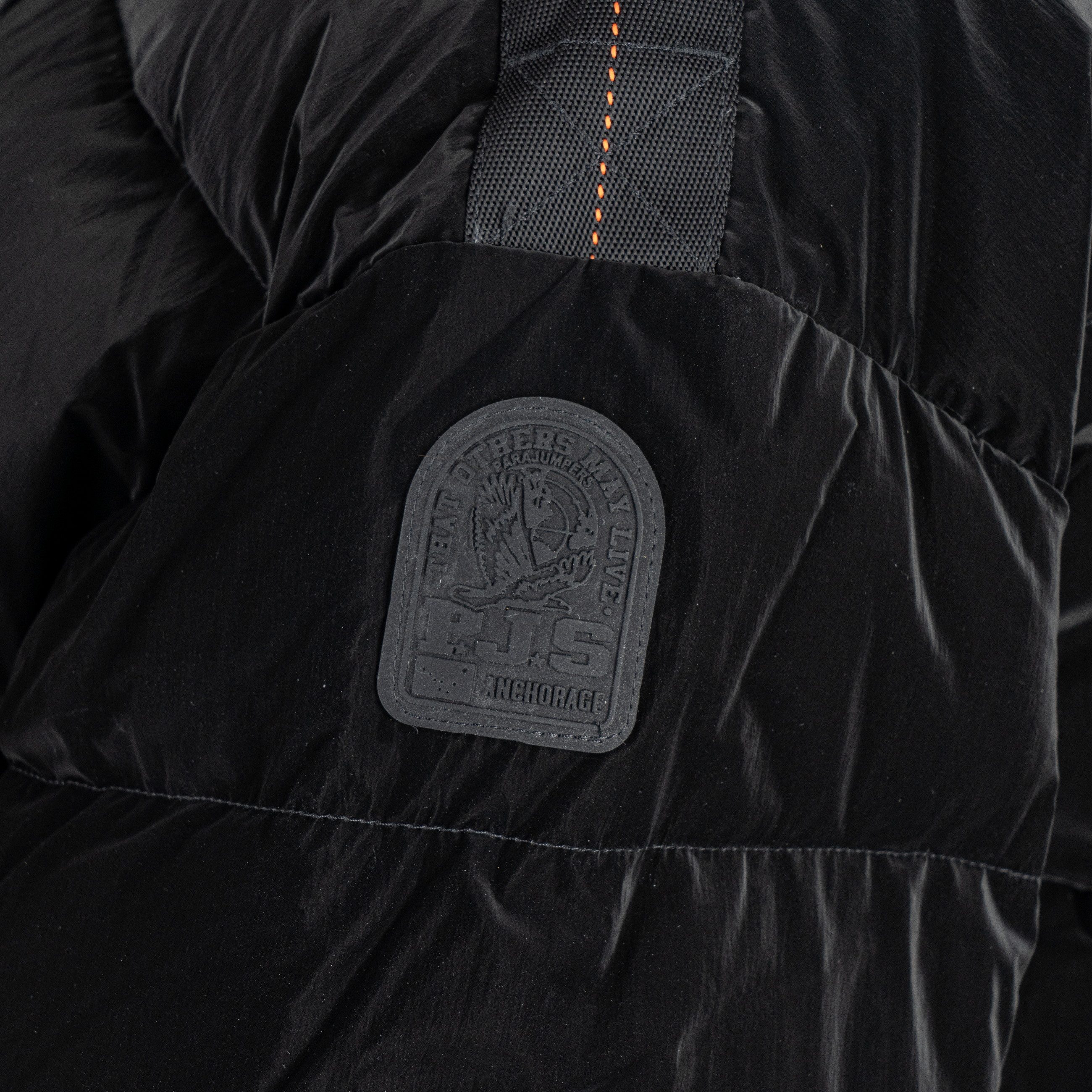 Parajumpers Daunenjacke Parajumpers PJS Damen Limited Edition PIA – frosted-matt, Black Frosted-Matte Look: laminierte Front mit samtigem Matt-Finish