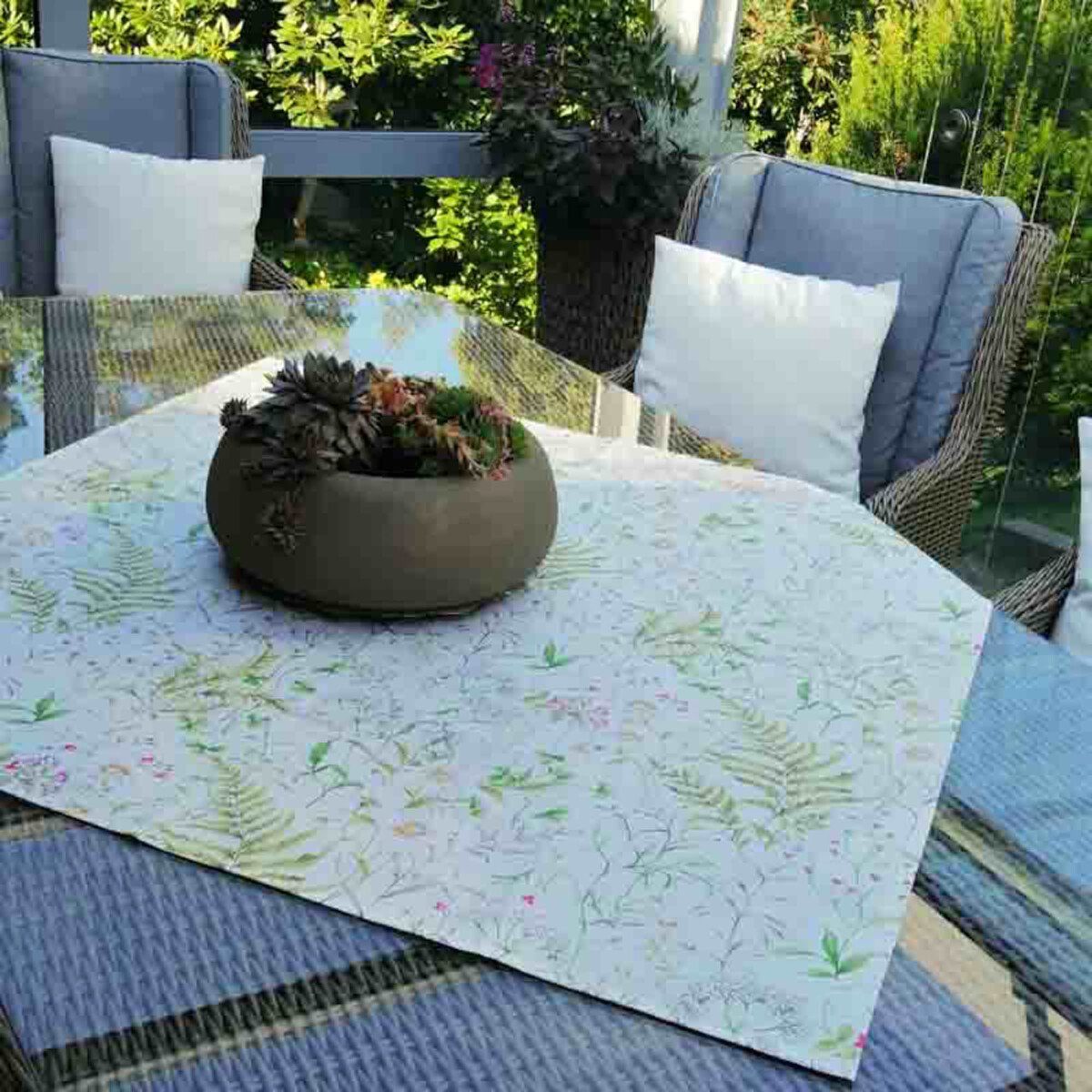 Mit Liebe dekoriert Wiesenblumen / Tischdecke Baumwolle Beschichtete weiß Tischdecke Baumwollmischung
