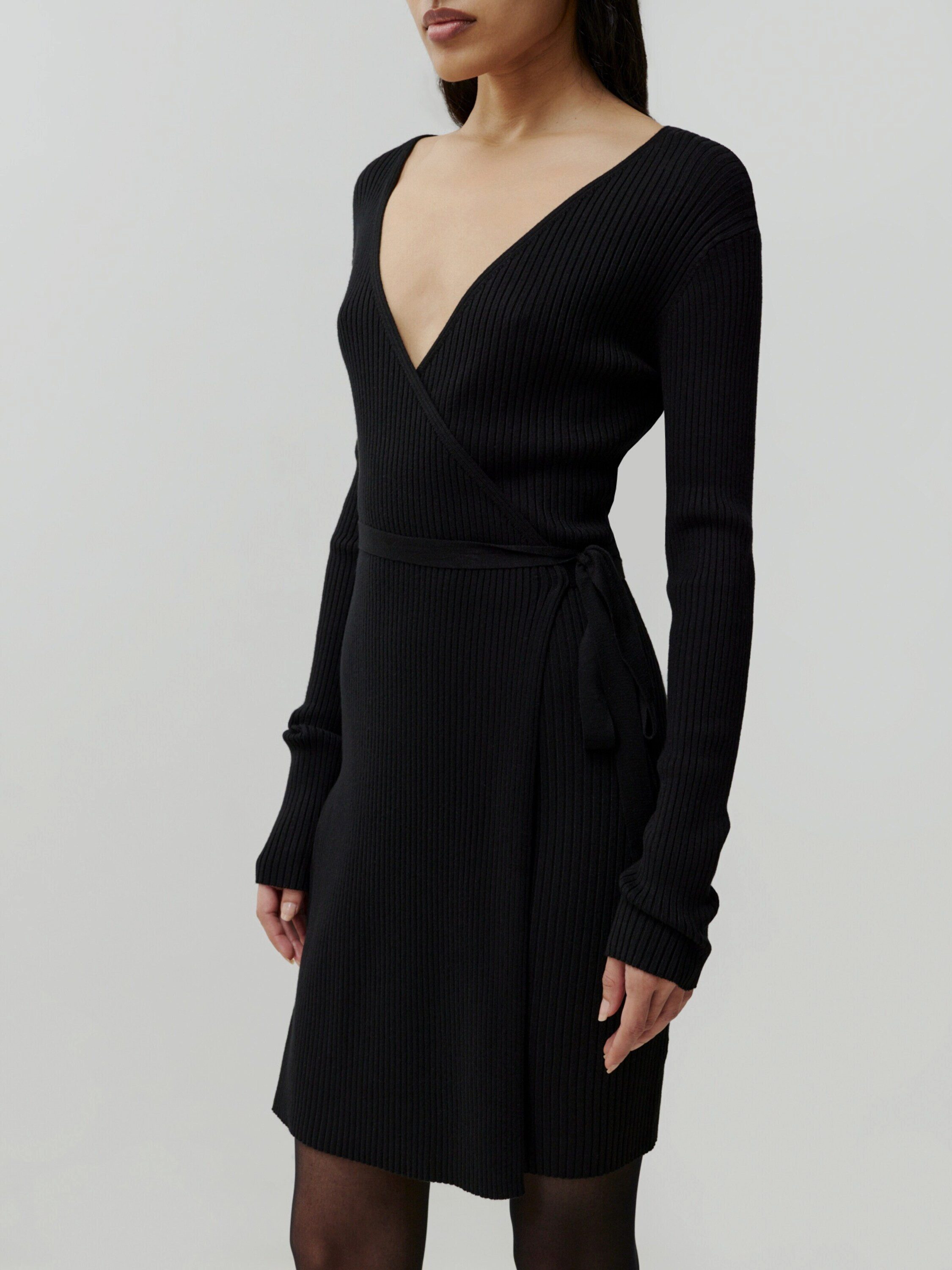 EDITED Strickkleid Bryanna (1-tlg) Wickel-Design günstig online kaufen