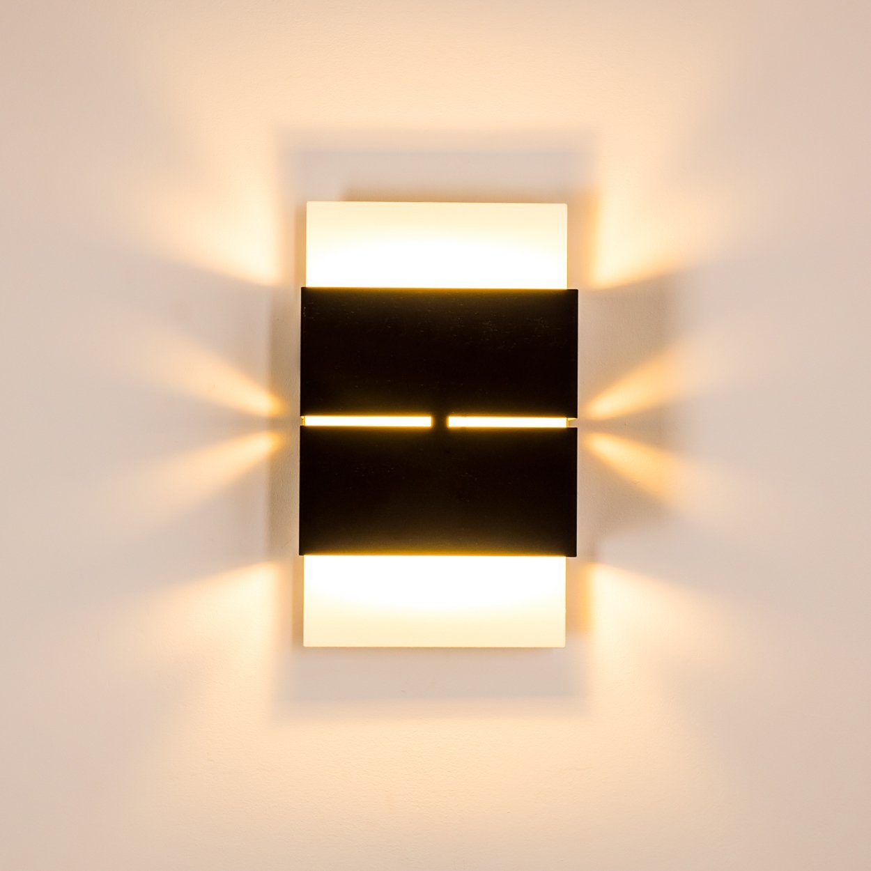 Außenwandlampe in Außen-Wandleuchte aus »Petrulo« Außenleuchte LED 2, mit hofstein Lichteffekt, m. Lumen, Schwarz/Weiß, Edelstahl 360 3000 IP44 Kelvin,