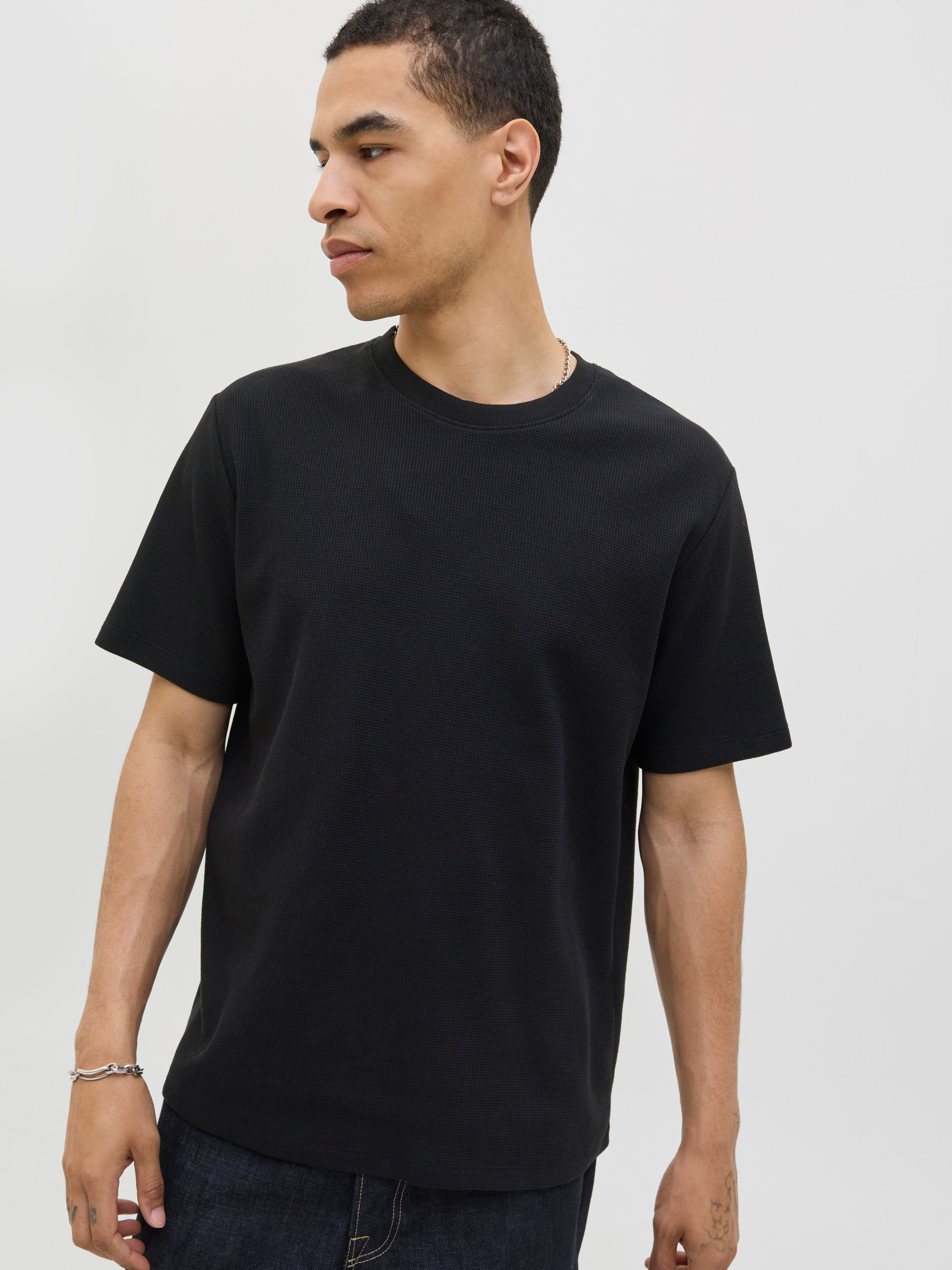 Jack & Jones T-Shirt JJEAUSTIN TEE SS NOOS mit Markenlabel günstig online kaufen
