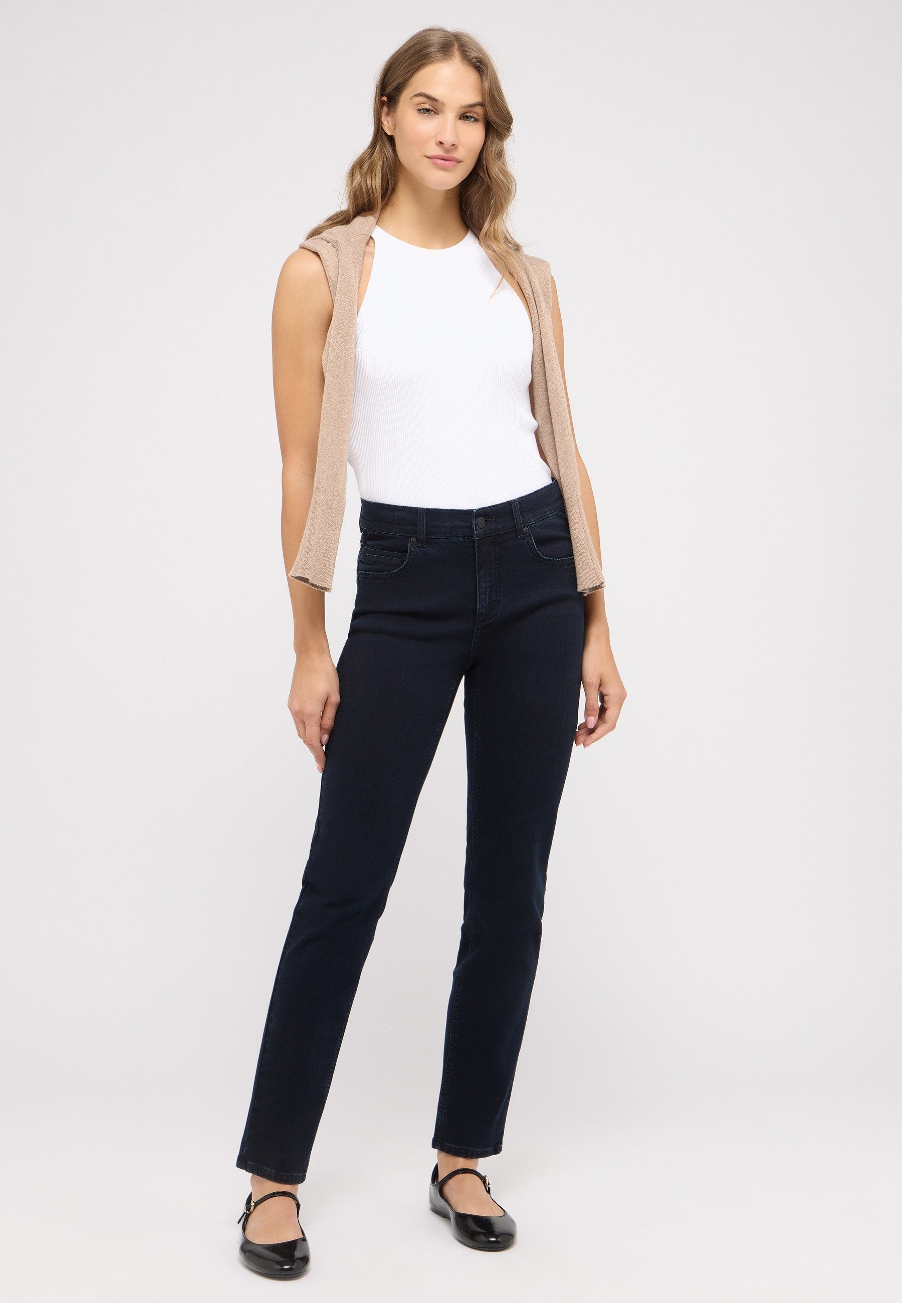 ANGELS Straight-Jeans CICI Straight-Schnitt, Slim fit Passform, aus Baumwollmischung – Bild 4 von 5