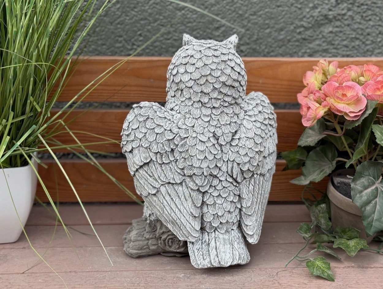 Stone and Style Gartenfigur Frostfeste Steinfigur Kauz auf Ast