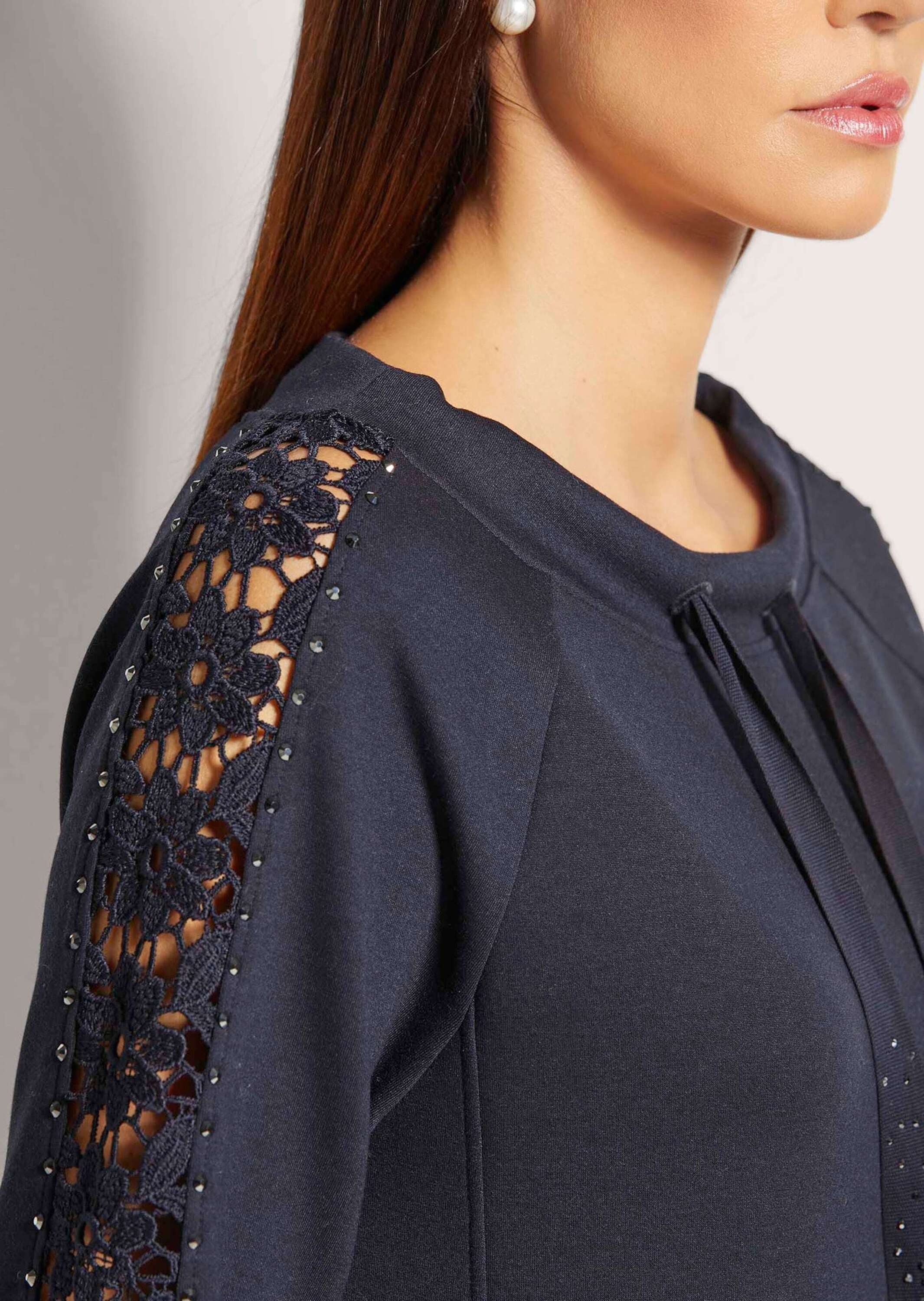 MADELEINE Midikleid Stretch-Kleid mit Spitze und Strass Jersey-Kleid mit Rundhalsausschnitt, Taschen