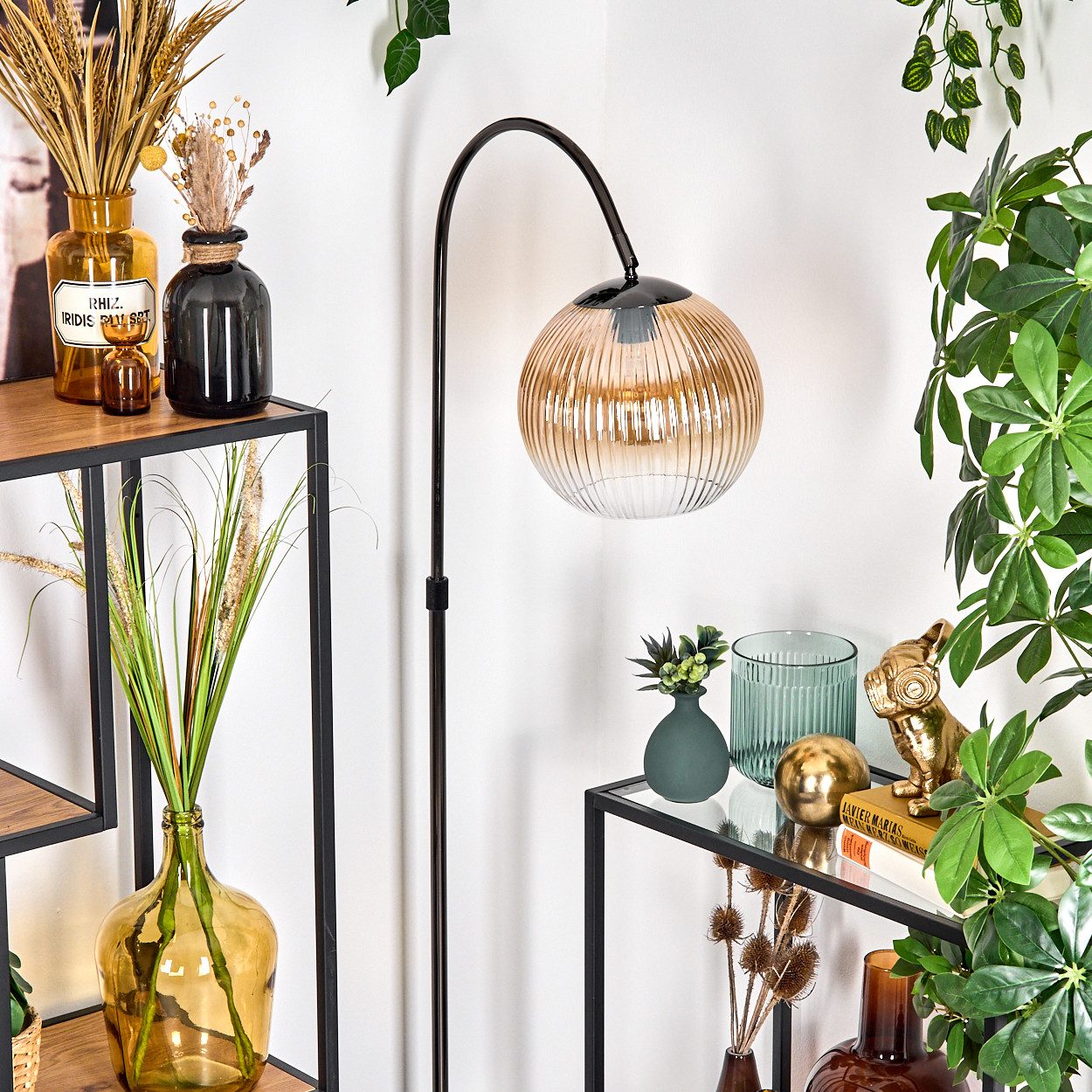hofstein Bogenlampe Stehlampe aus Metall/Riffelglas in Schwarz/Chrom/Bernstein/Klar, verstellbare Stehleuchte mit Glasschirmen (25cm) u. Fußschalter, E27